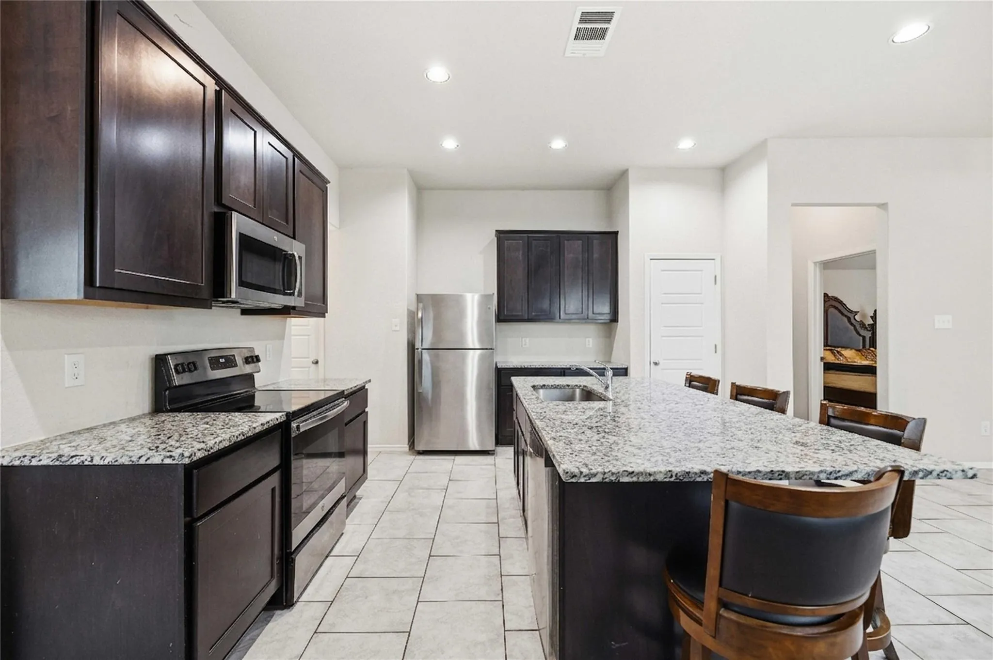 Photo 5 of 107 SARANAC DR