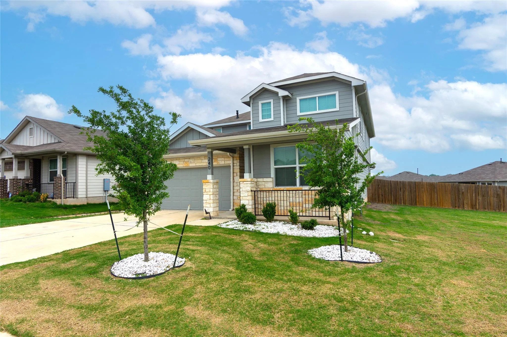 Photo 3 of 240 W POSSUM KINGDOM DR W