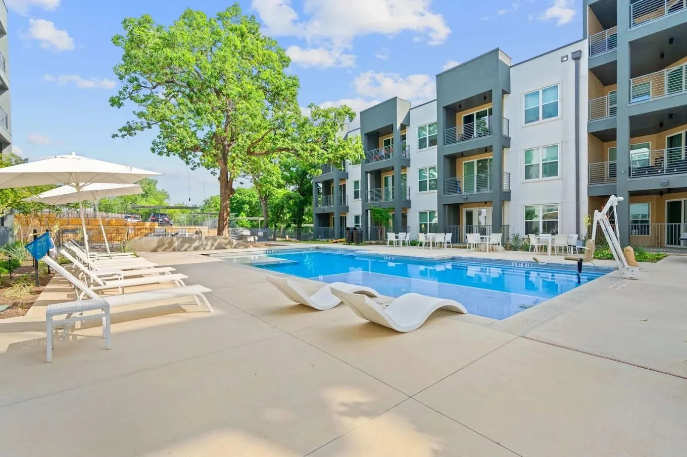 Photo 4 of 4901 SPRINGDALE RD #2308