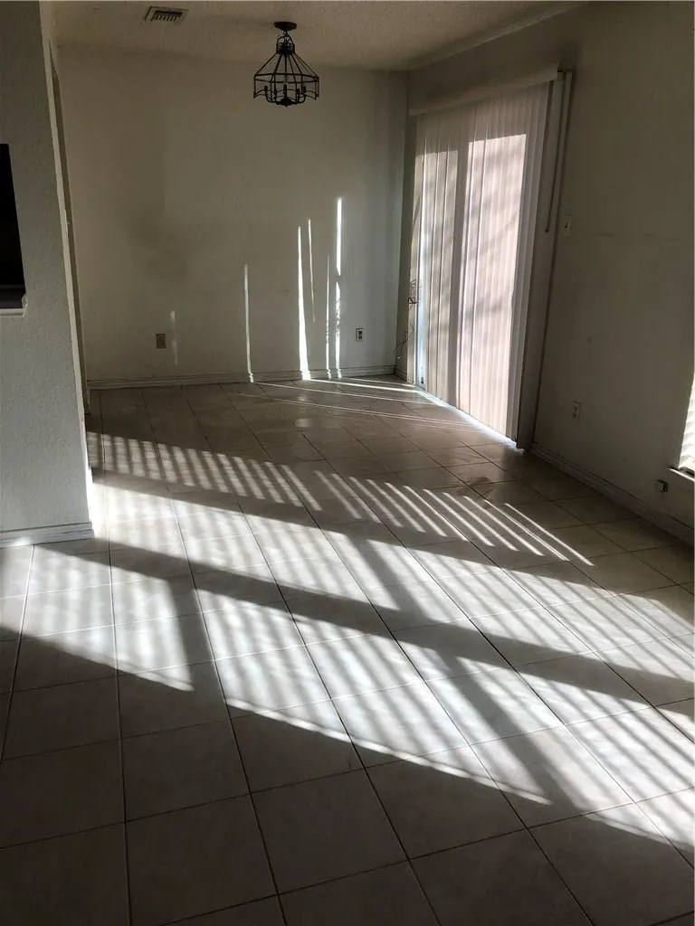 Photo 3 of 13311 SADDLEBROOK TRL #B