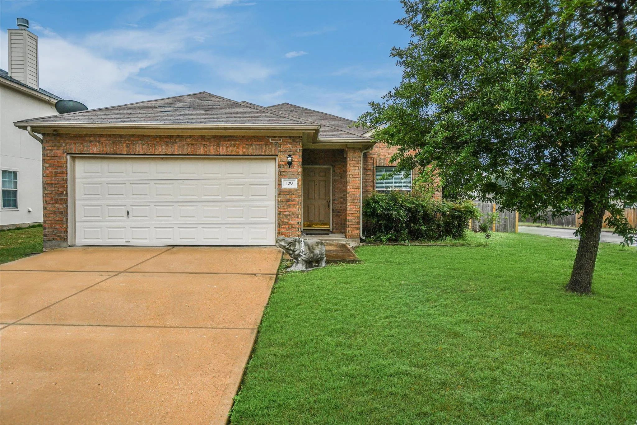 Photo of 129 ALMQUIST ST, Hutto, TX, 78634