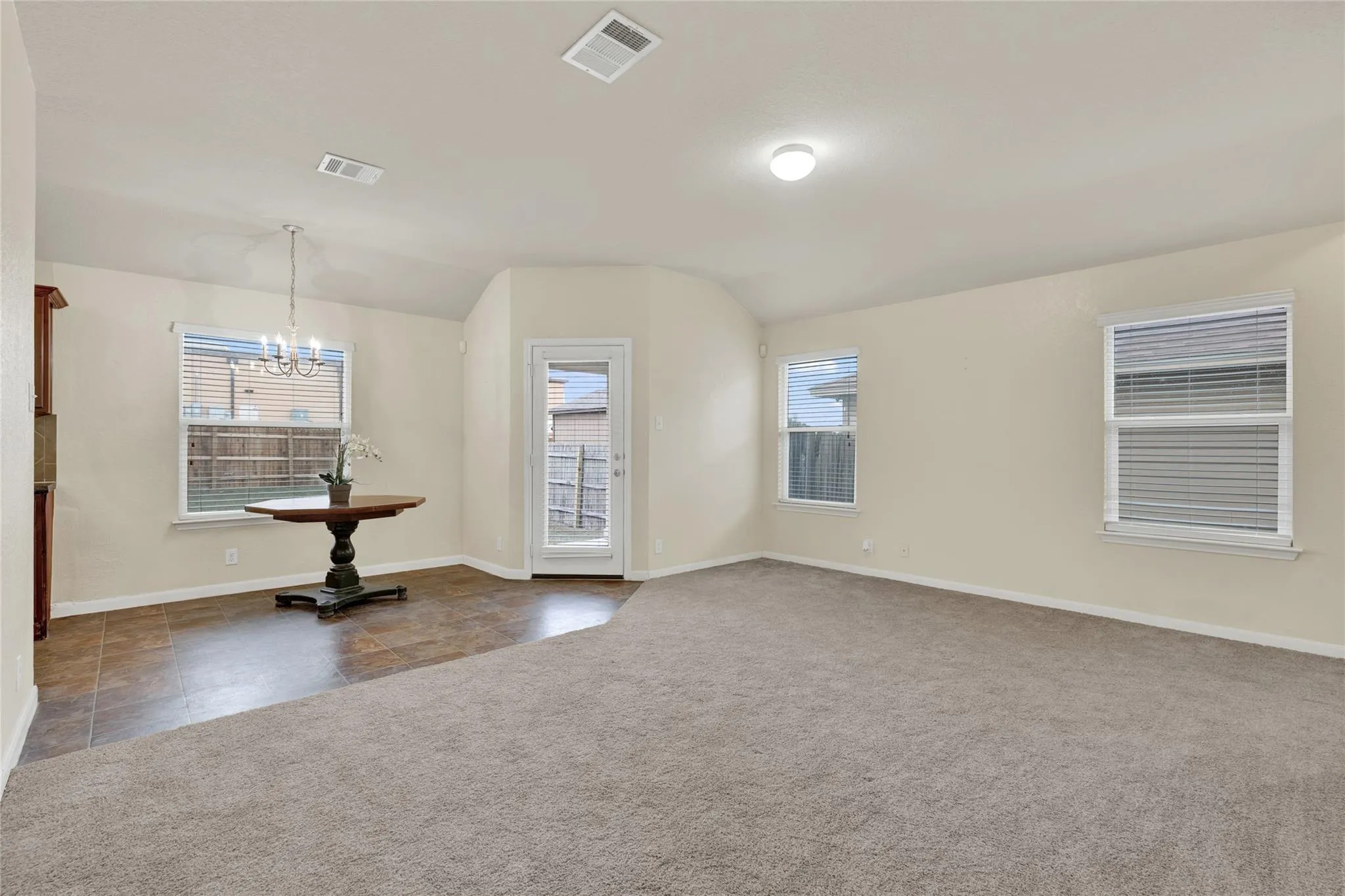 Photo 4 of 217 TERON DR