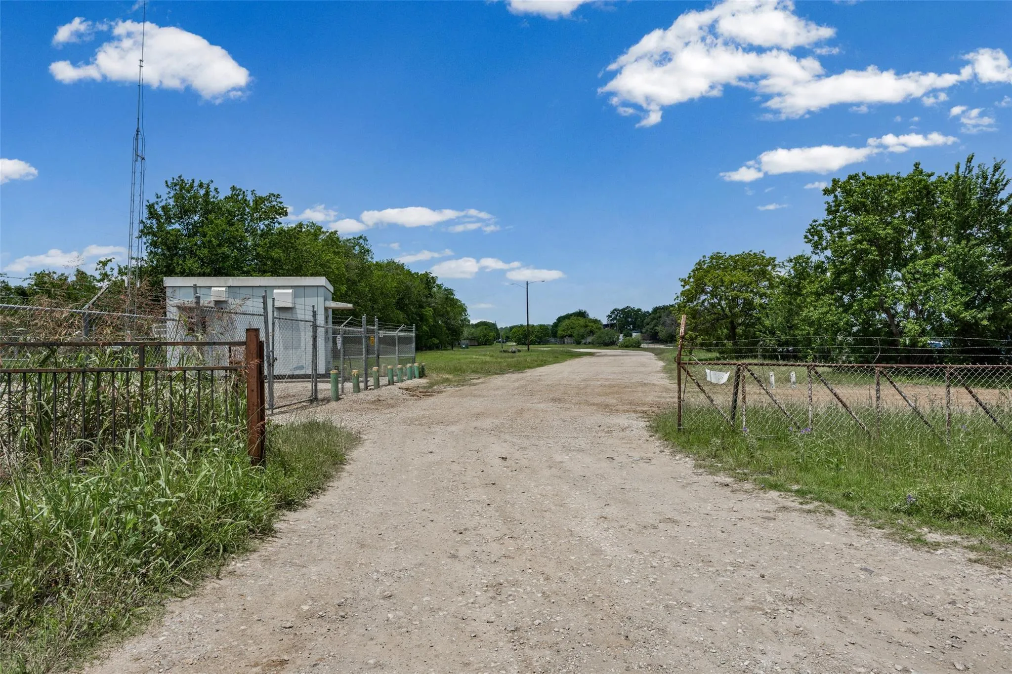 Photo 2 of 6950 US HIGHWAY 183 NONE S
