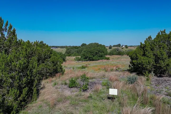 5 Acres with beautiful views all around