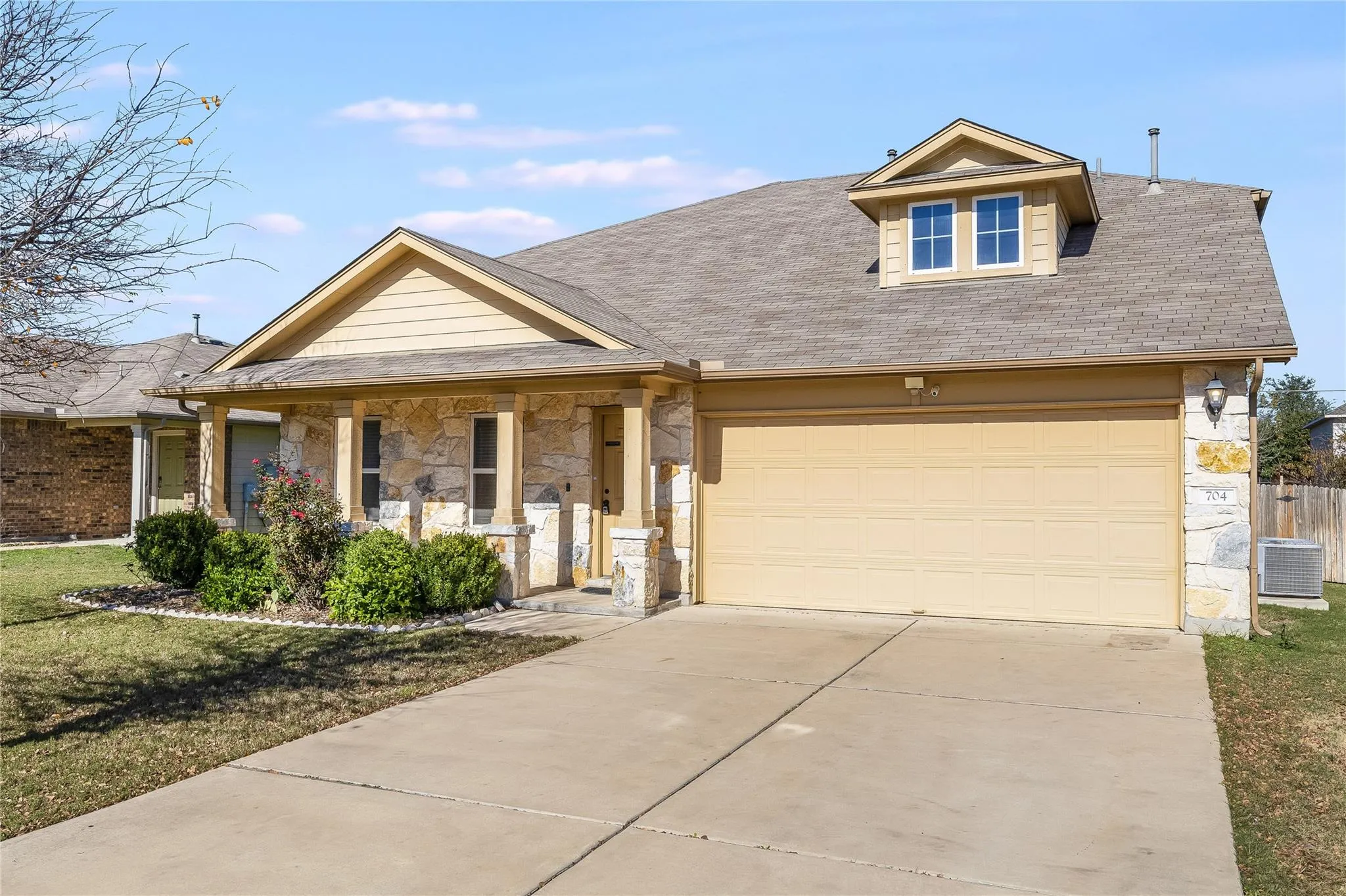 Photo of 704 MITCHELL DR, Hutto, TX, 78634