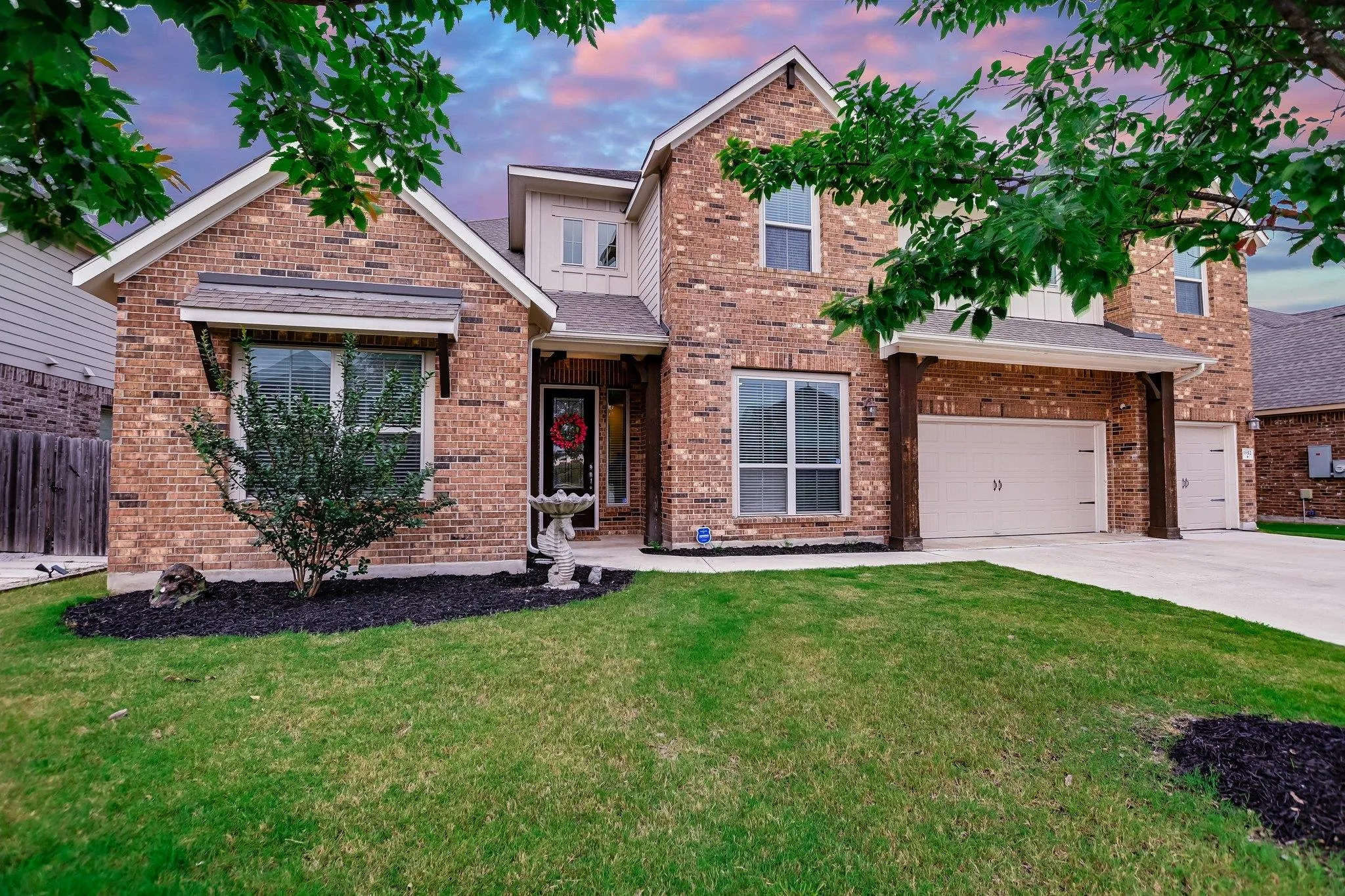 Photo 2 of 19312 CHAYTON CIR