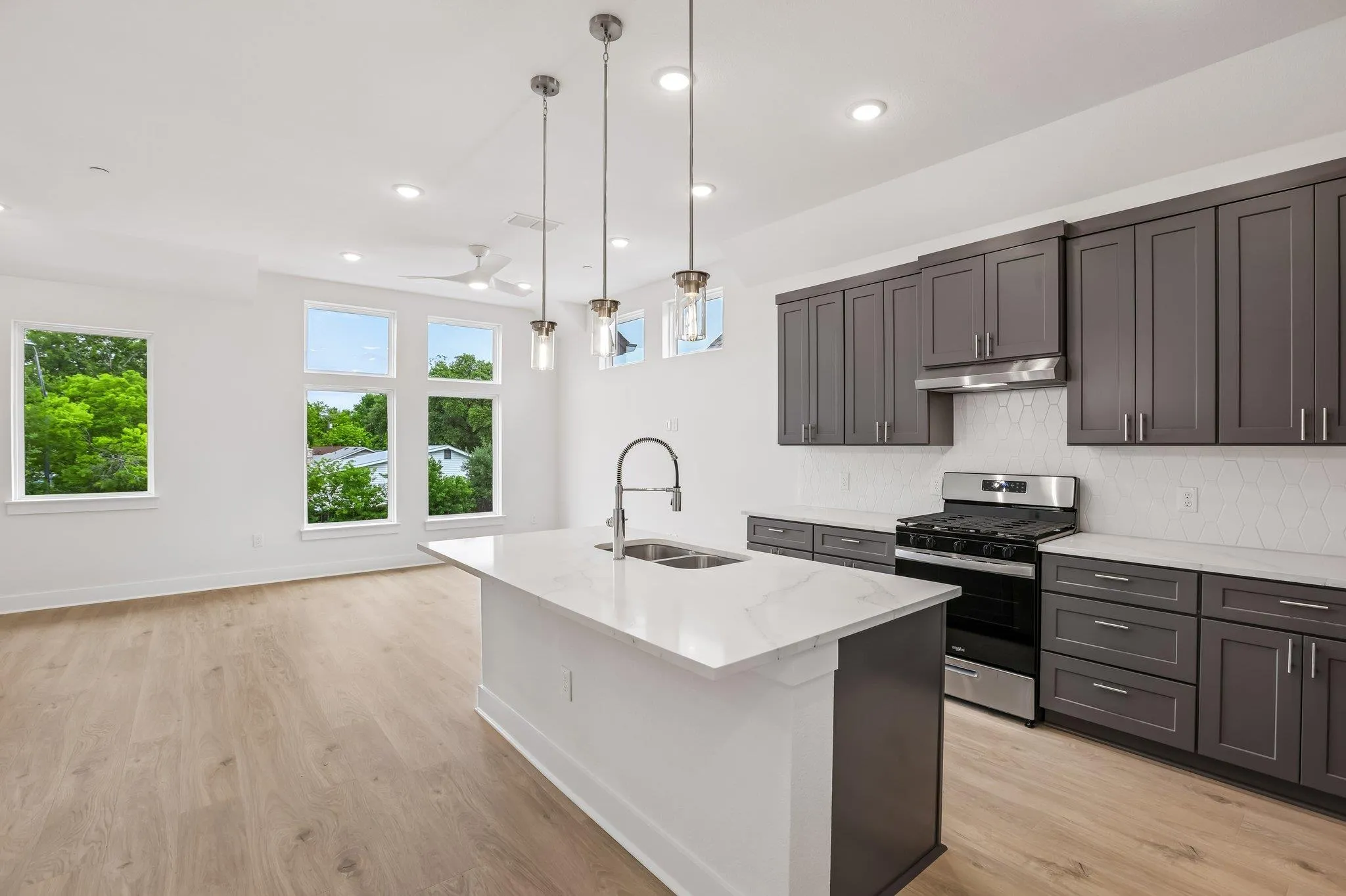 Photo of 200 W 56TH ST #1104, Austin, 78751