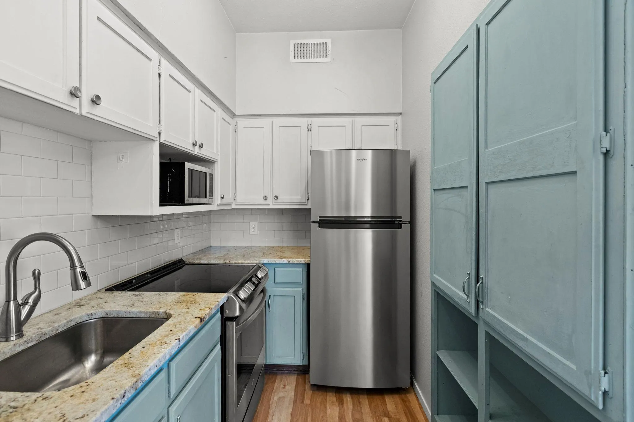 Photo 2 of 2810 NUECES ST #101