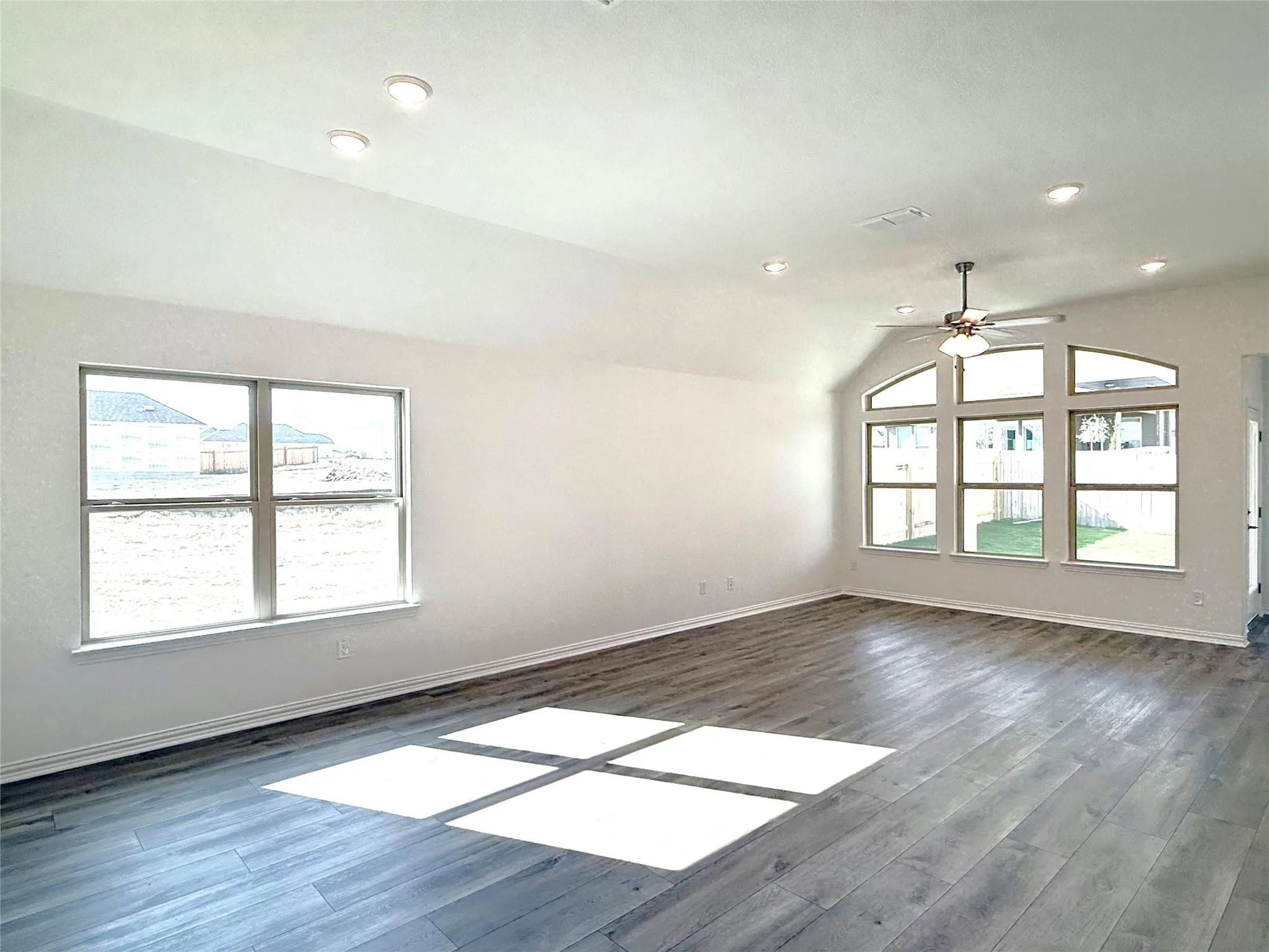 Photo 5 of 20424 CASSIDY LN