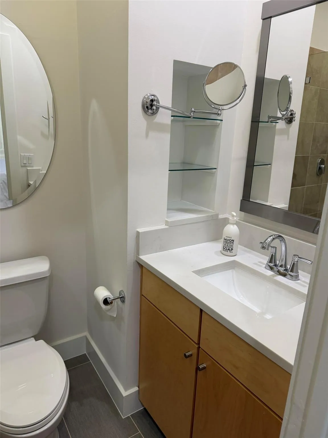 Photo 5 of 1205 KINNEY AVE #1205G