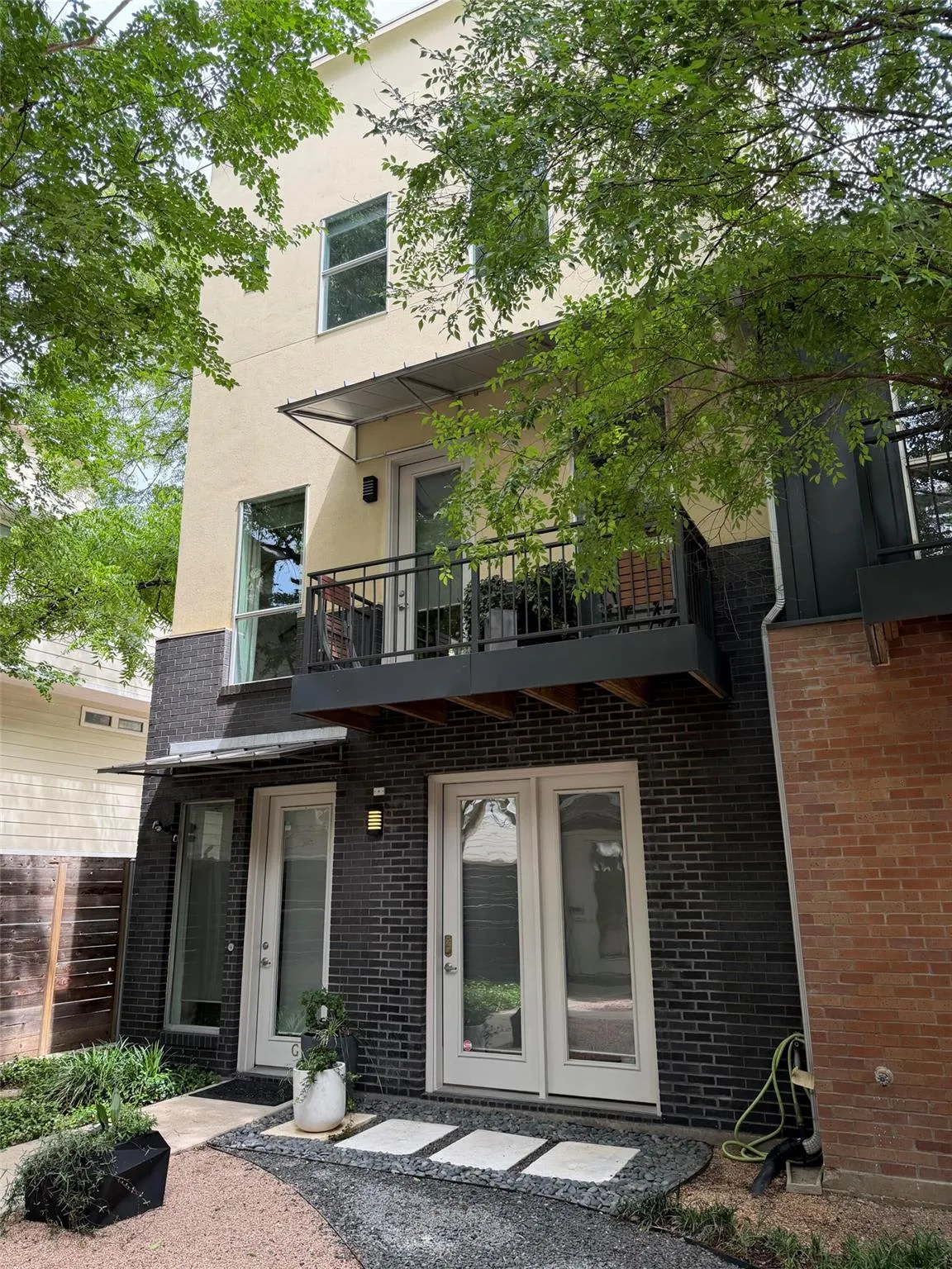 Photo of 1205 KINNEY AVE #1205G, Austin, 78704