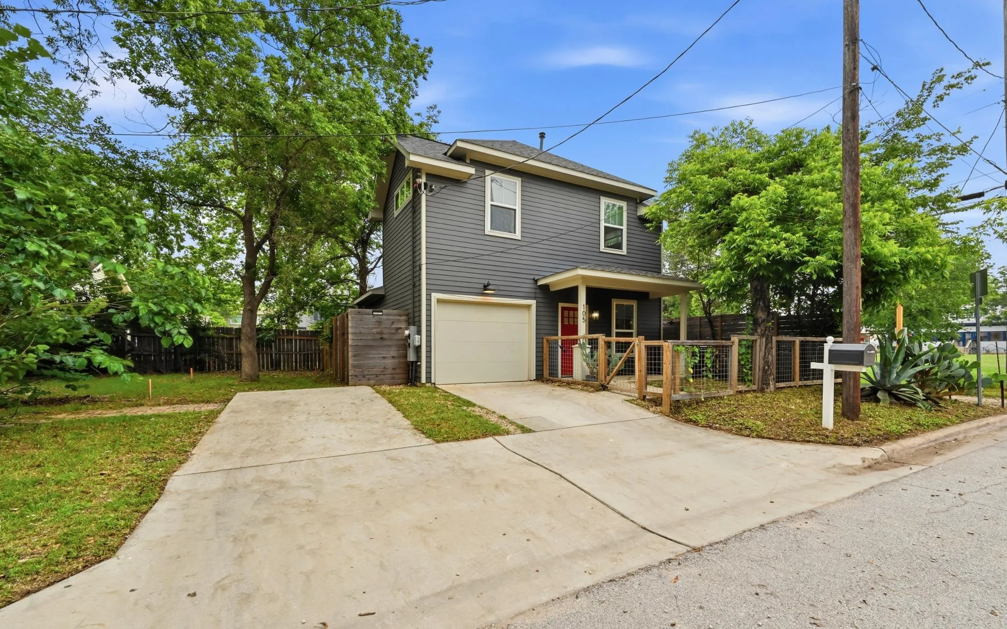 Photo 4 of 105 ELKHART ST #3