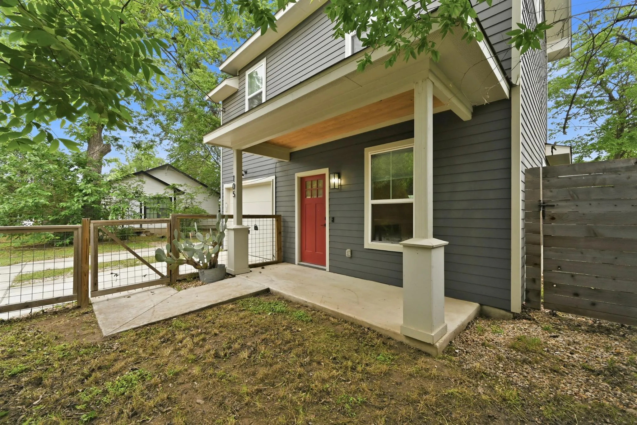 Photo 2 of 105 ELKHART ST #3