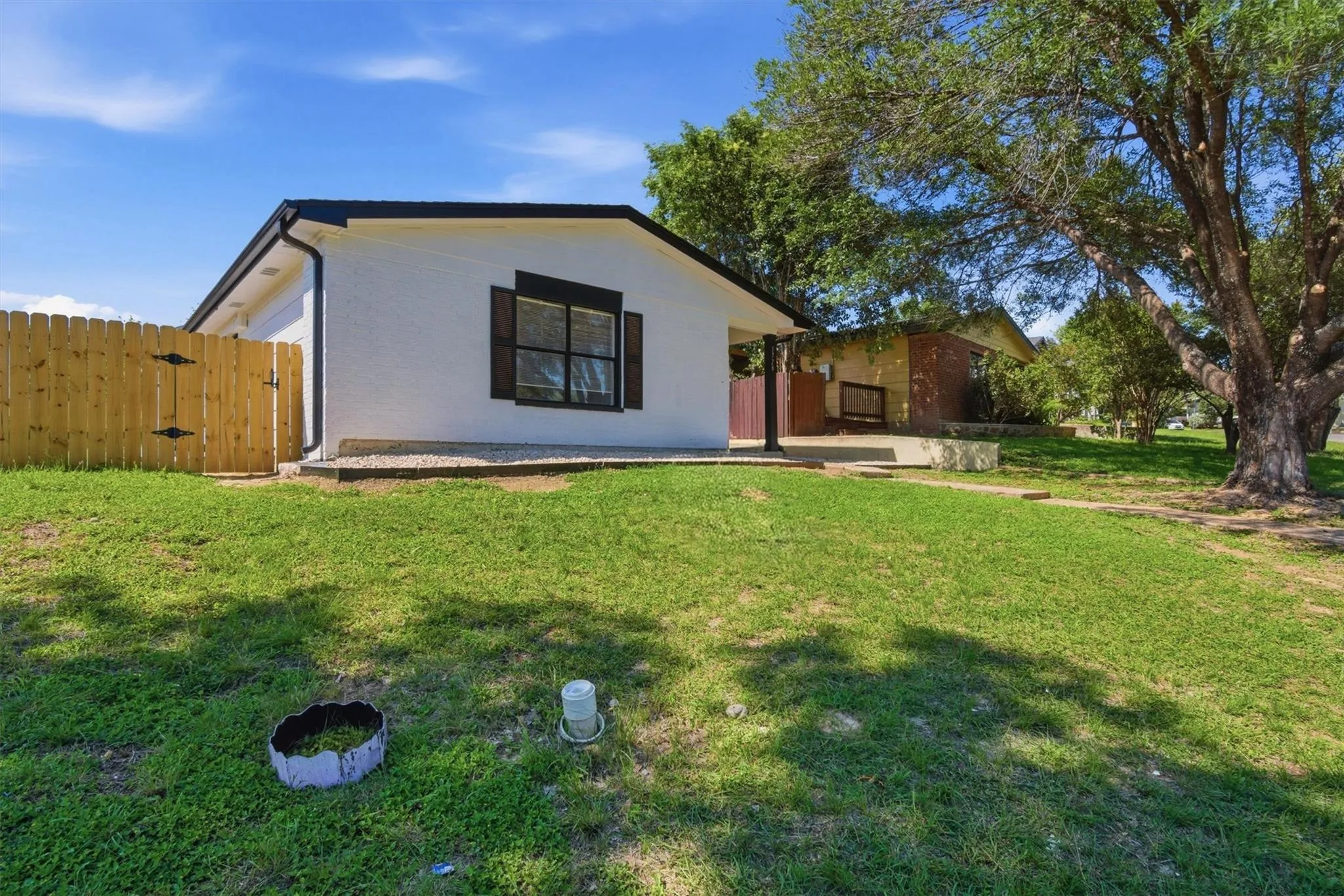 Photo 2 of 5728 PINON VISTA DR