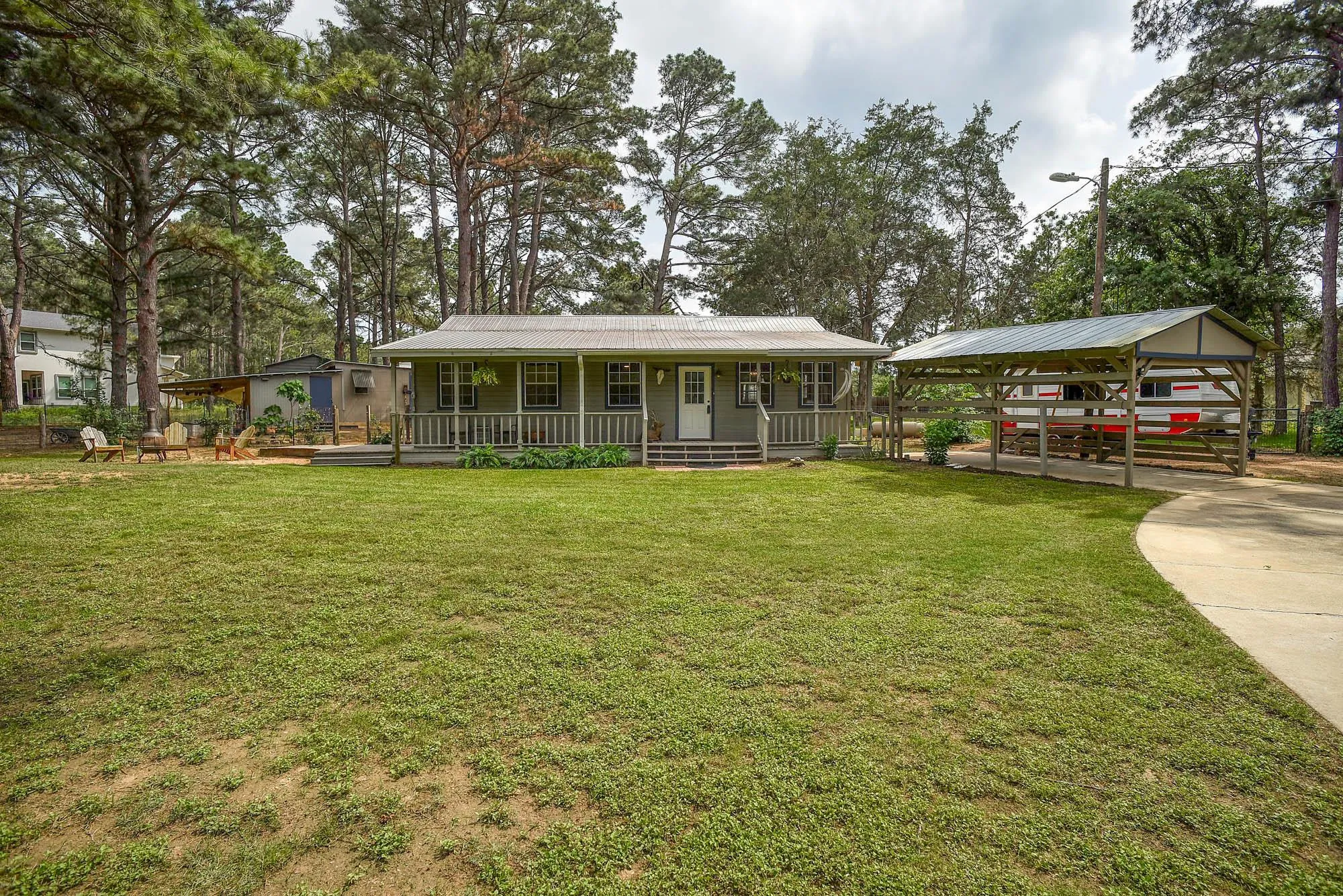 Photo 5 of 121 PONY GRASS LN