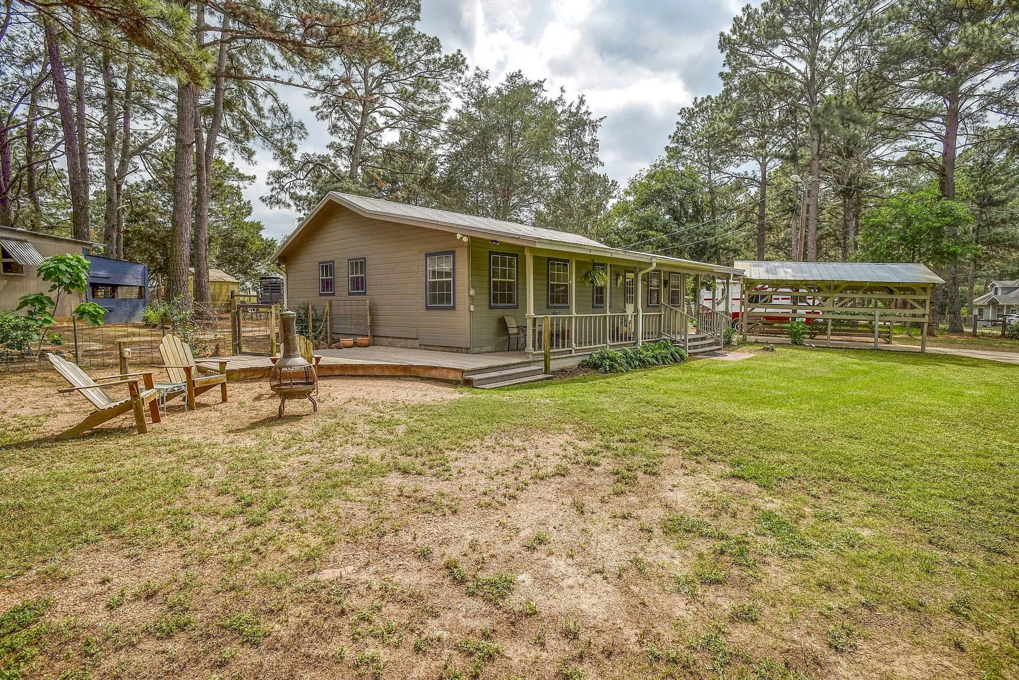 Photo 3 of 121 PONY GRASS LN
