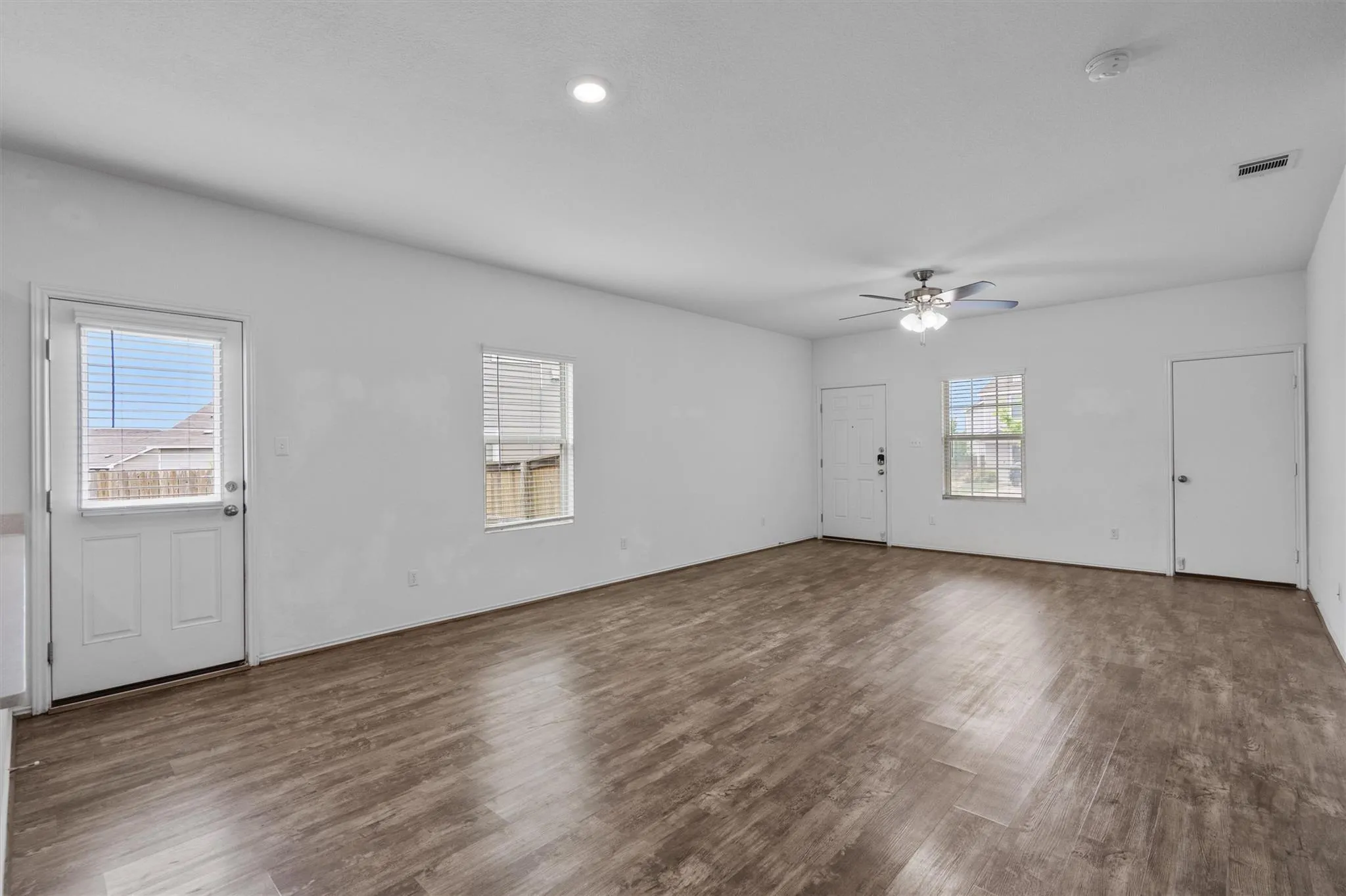 Photo 5 of 791 CIRCLE WAY