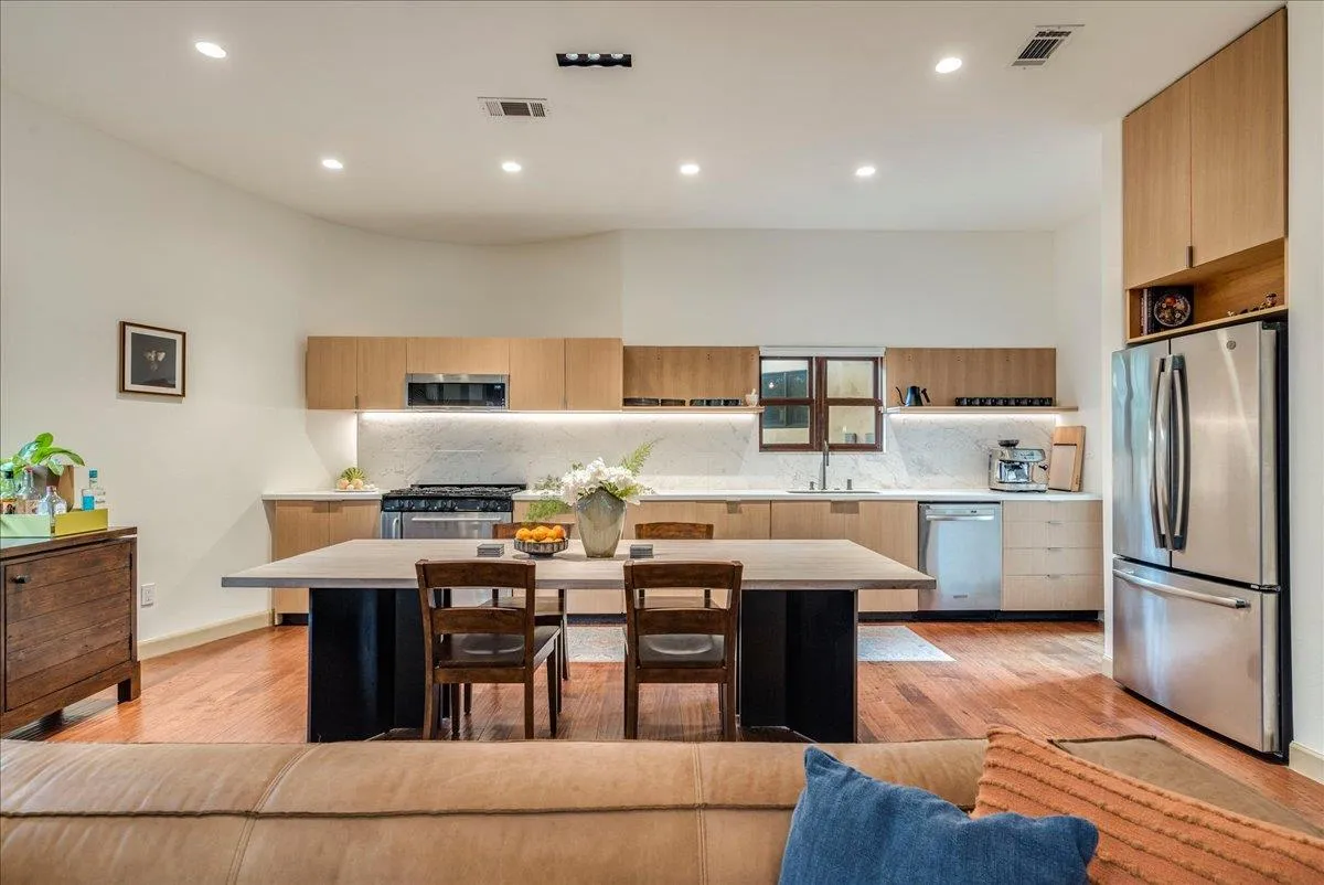 Photo of 3012 S 4TH ST #B, Austin, TX, 78704
