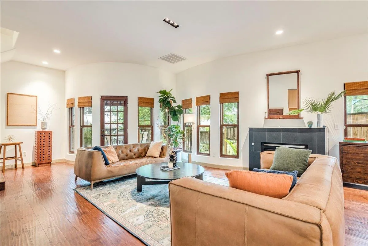 Photo 4 of 3012 S 4TH ST #B