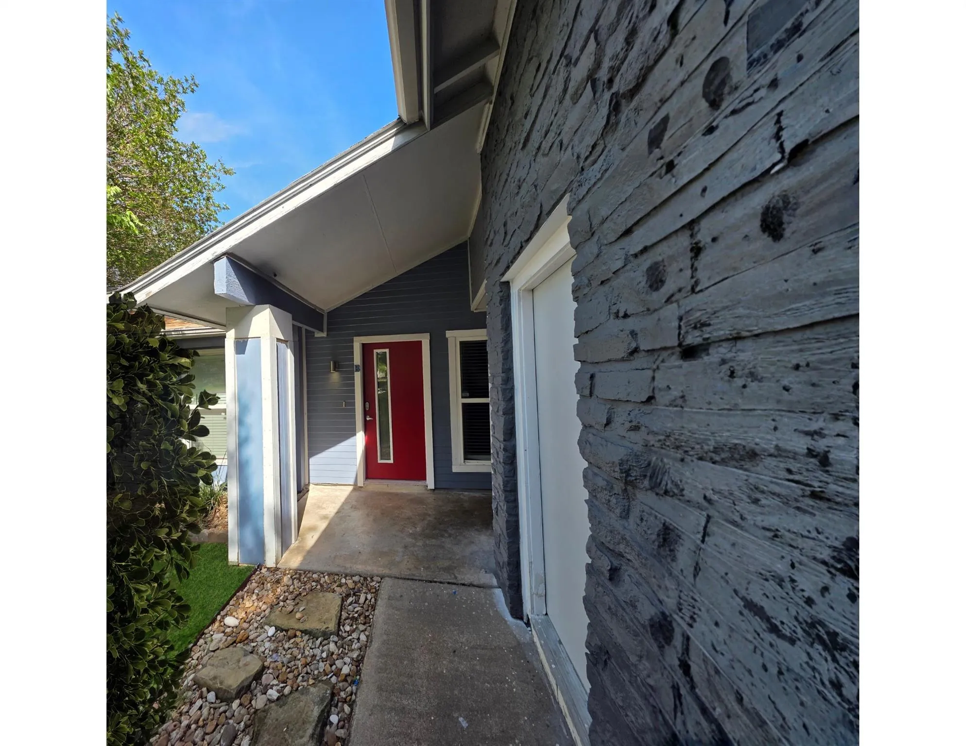 Photo 2 of 11815 LOCHRIDGE DR #A
