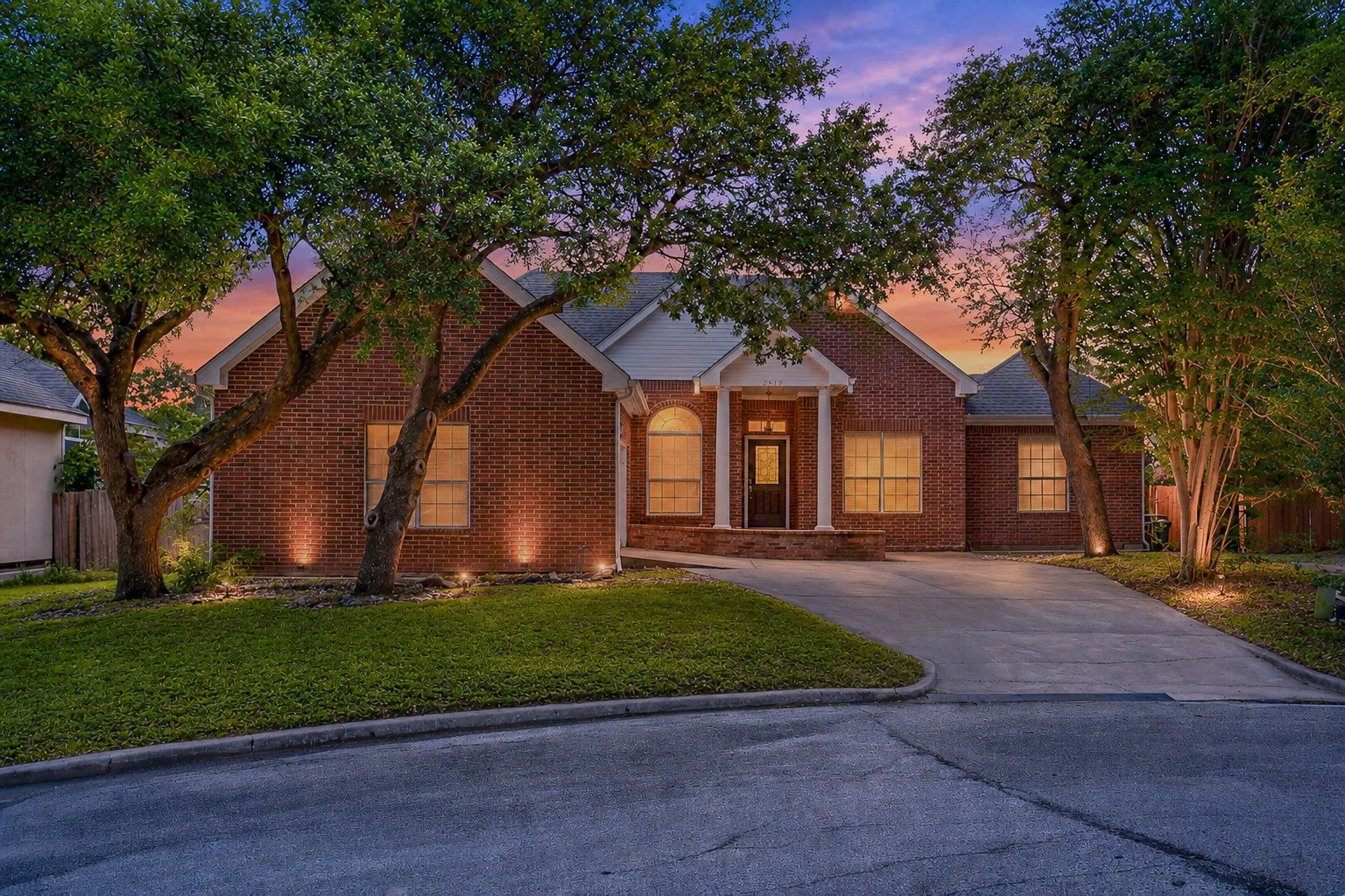 Photo of 11737 RYDALWATER LN, Austin, TX, 78754