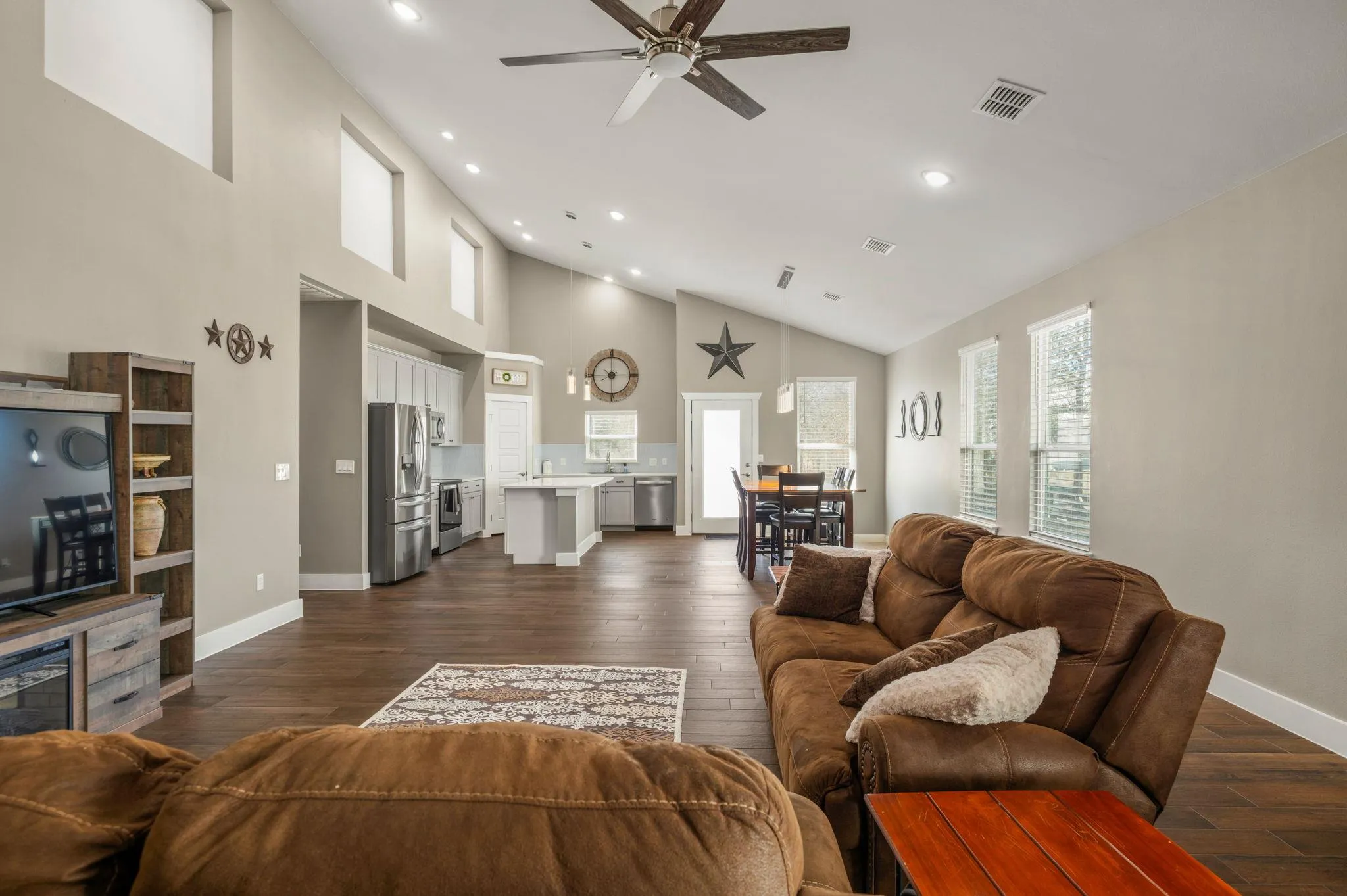 Photo 5 of 177 MOKULUA LN