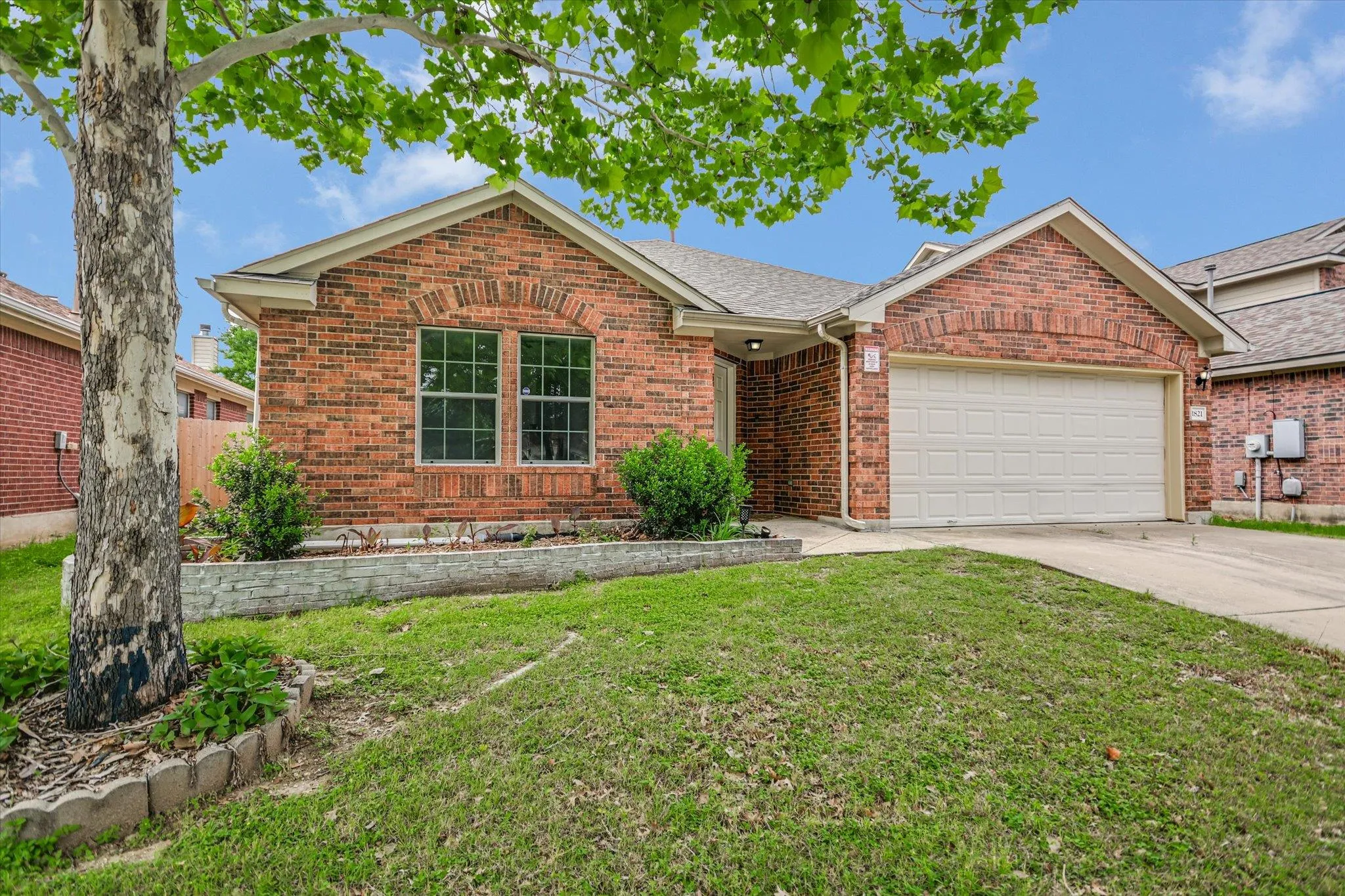 Photo 2 of 1821 RACHEL LN