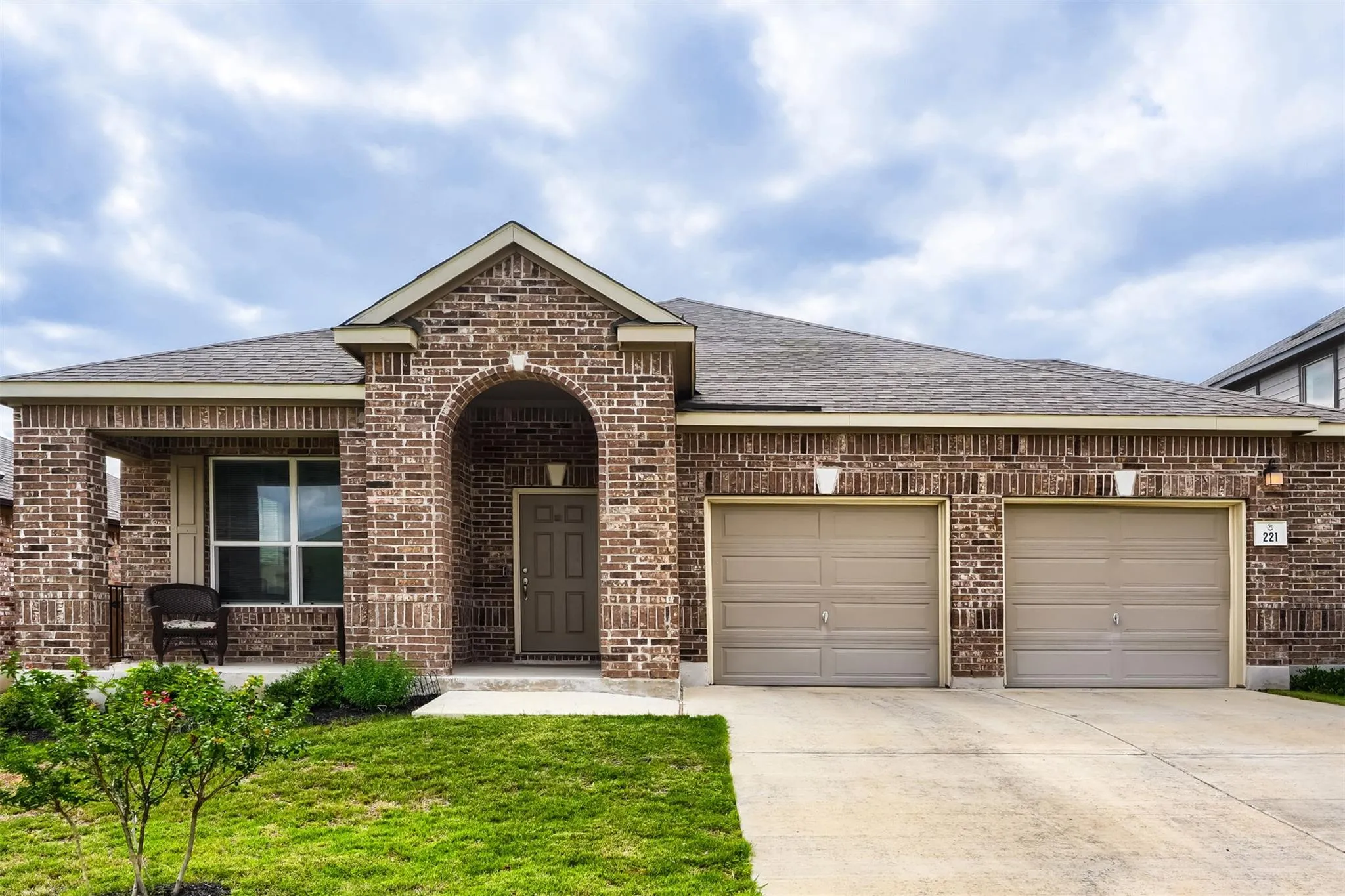 Photo of 221 AUBURN ST, Kyle, TX, 78640
