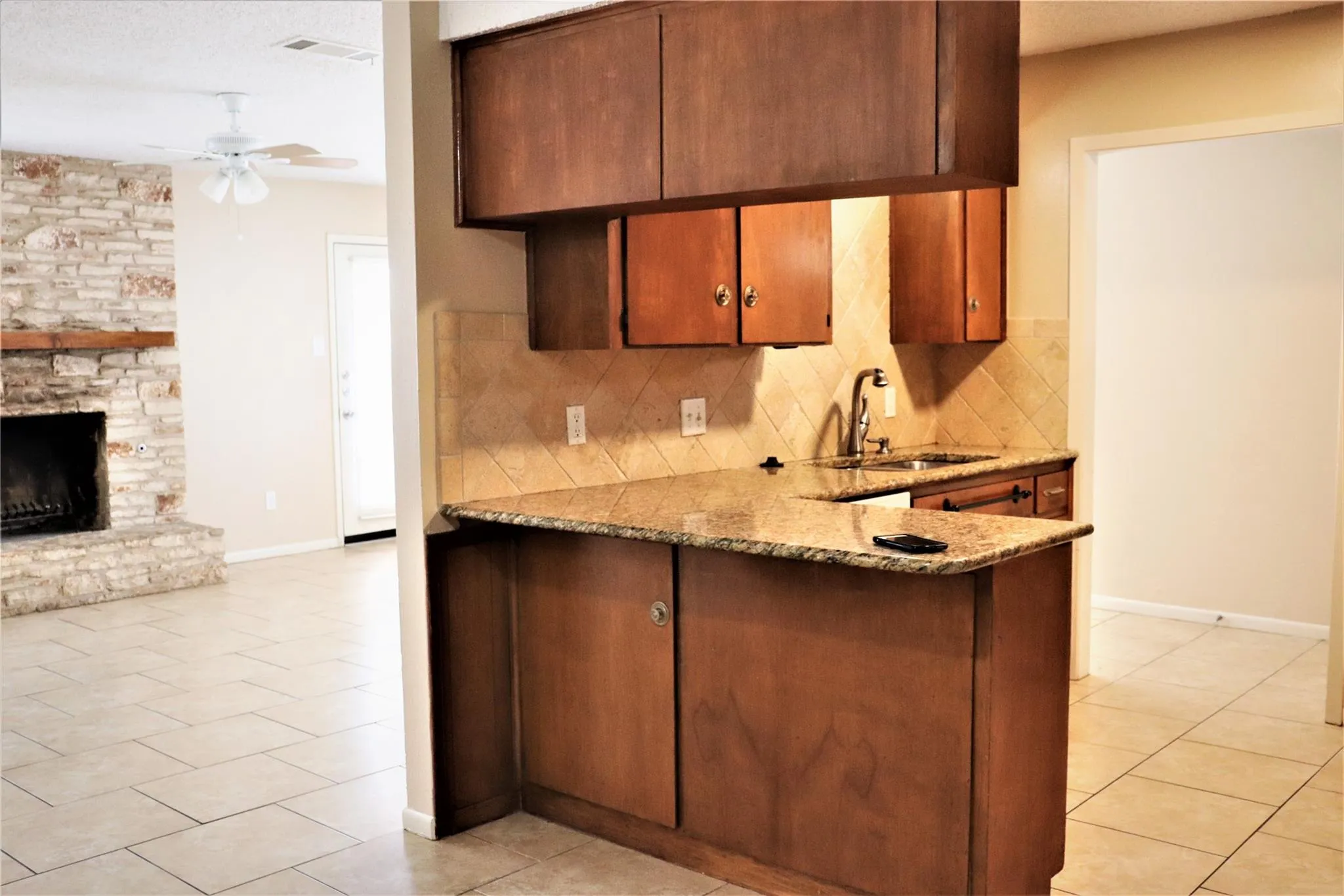 Photo 5 of 1202 LEANDER RD #A & B