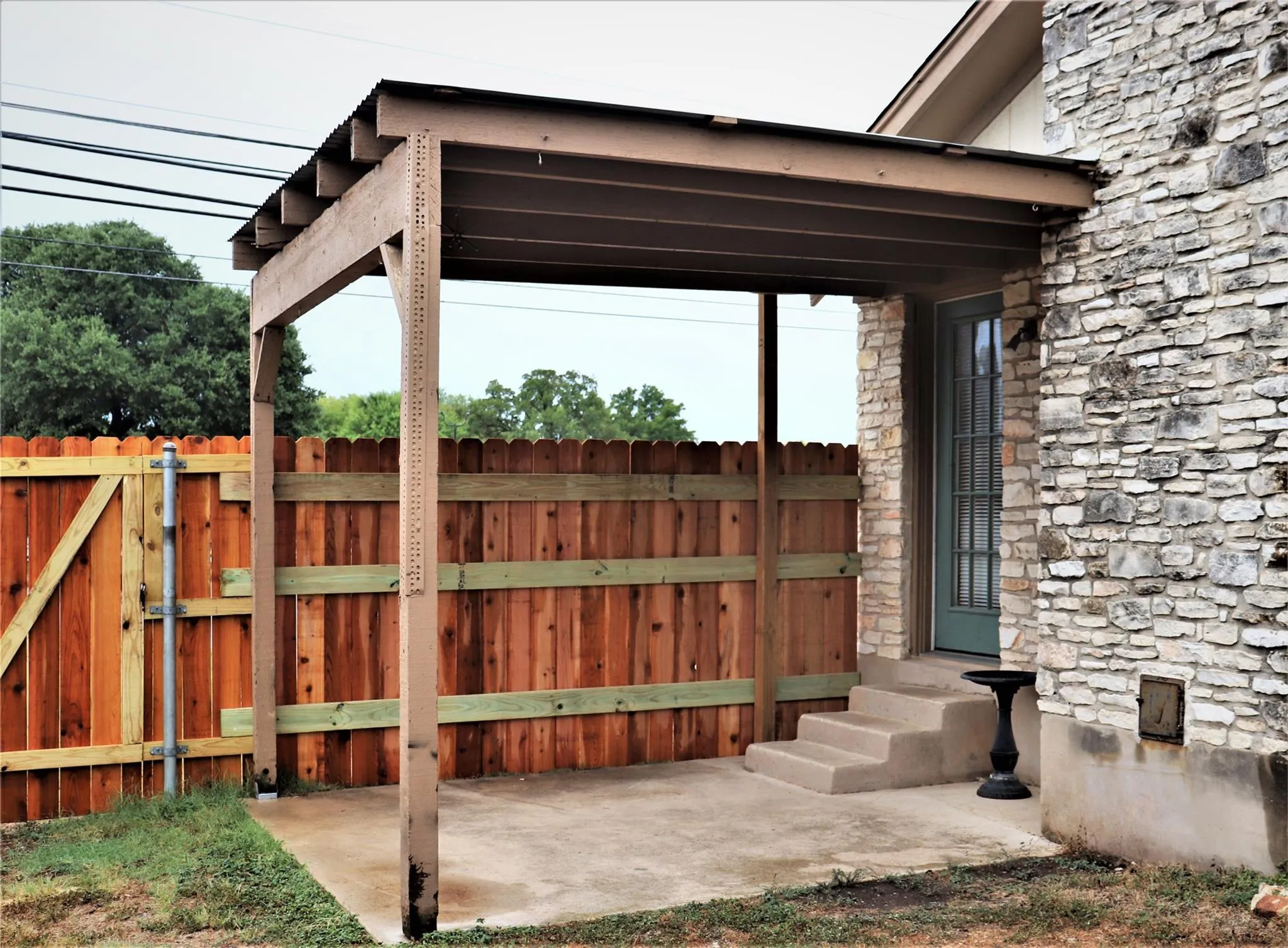 Photo 2 of 1202 LEANDER RD #A & B