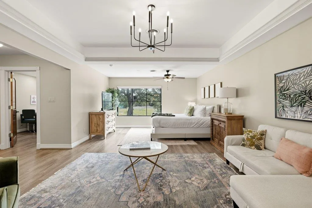 Photo 5 of 12135 FITZHUGH RD