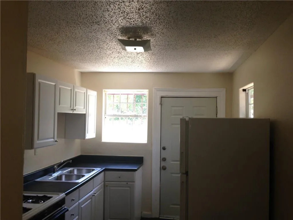 Photo 4 of 1704 TILLERY ST