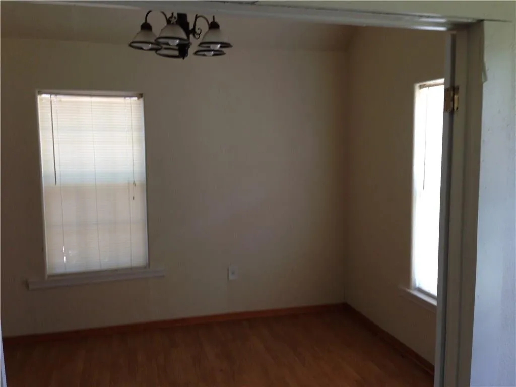 Photo 5 of 1704 TILLERY ST
