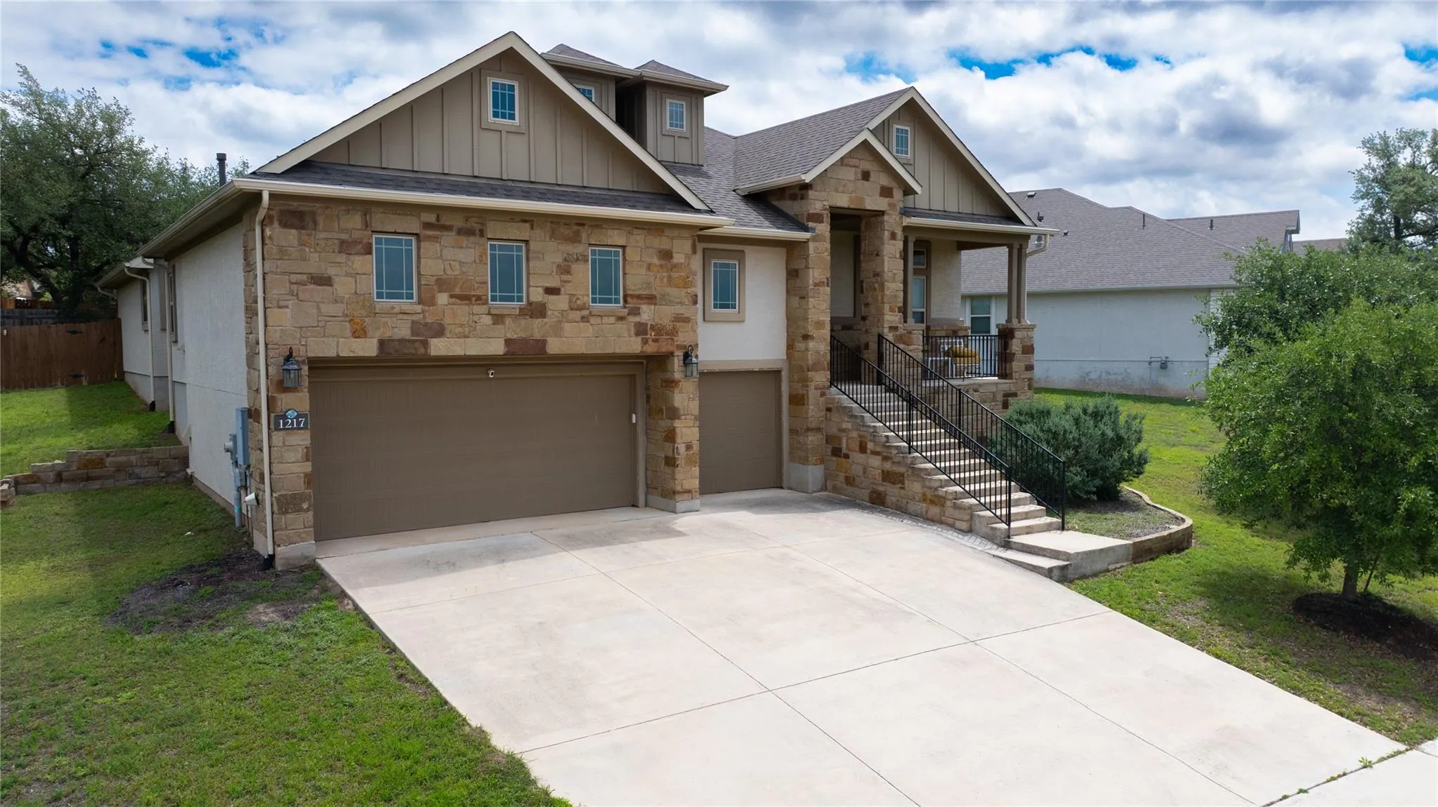 Photo of 1217 WINDING WAY DR, Georgetown, TX, 78628