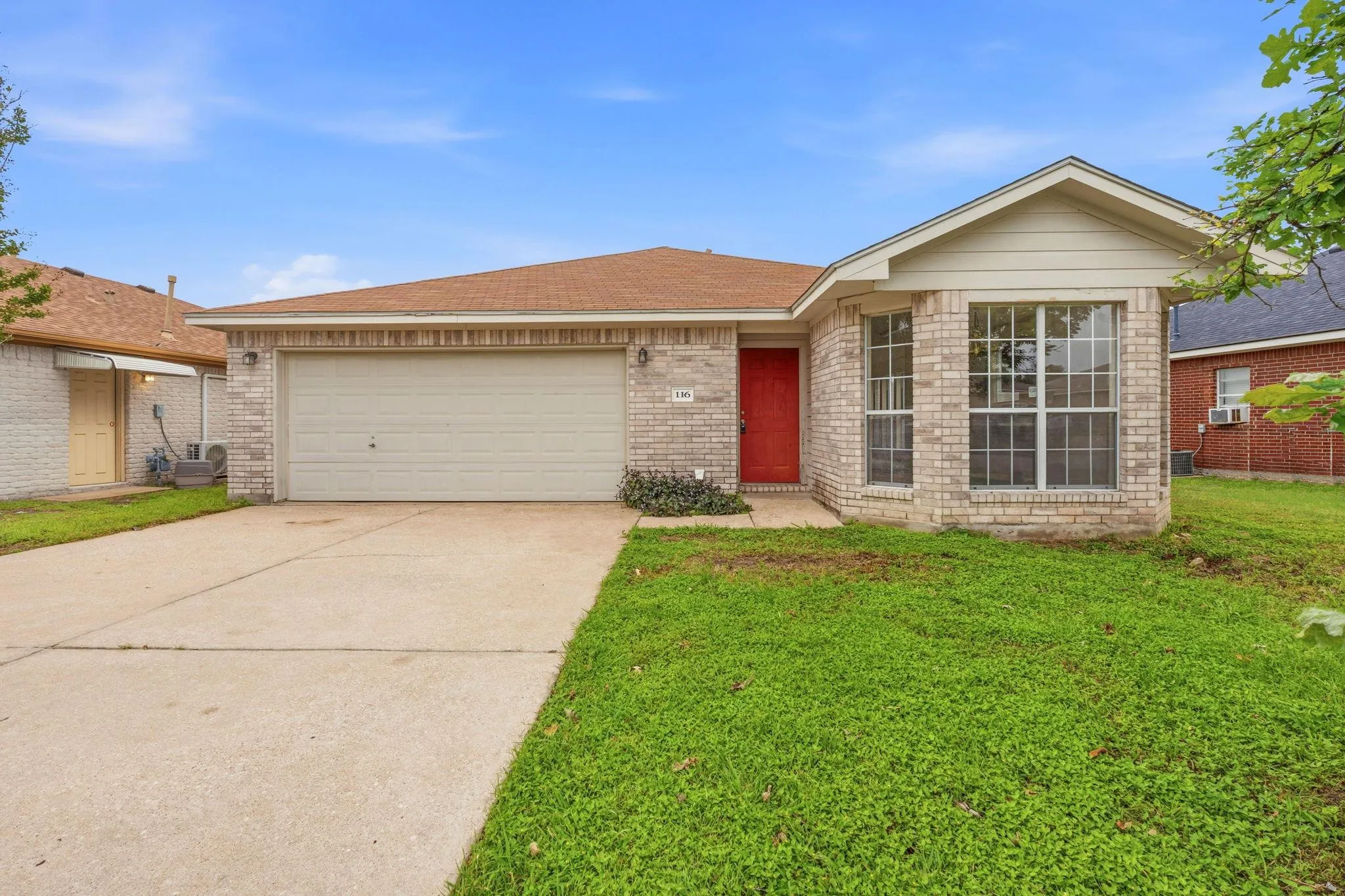Photo of 116 BLUE RIDGE TRL, Elgin, TX, 78621