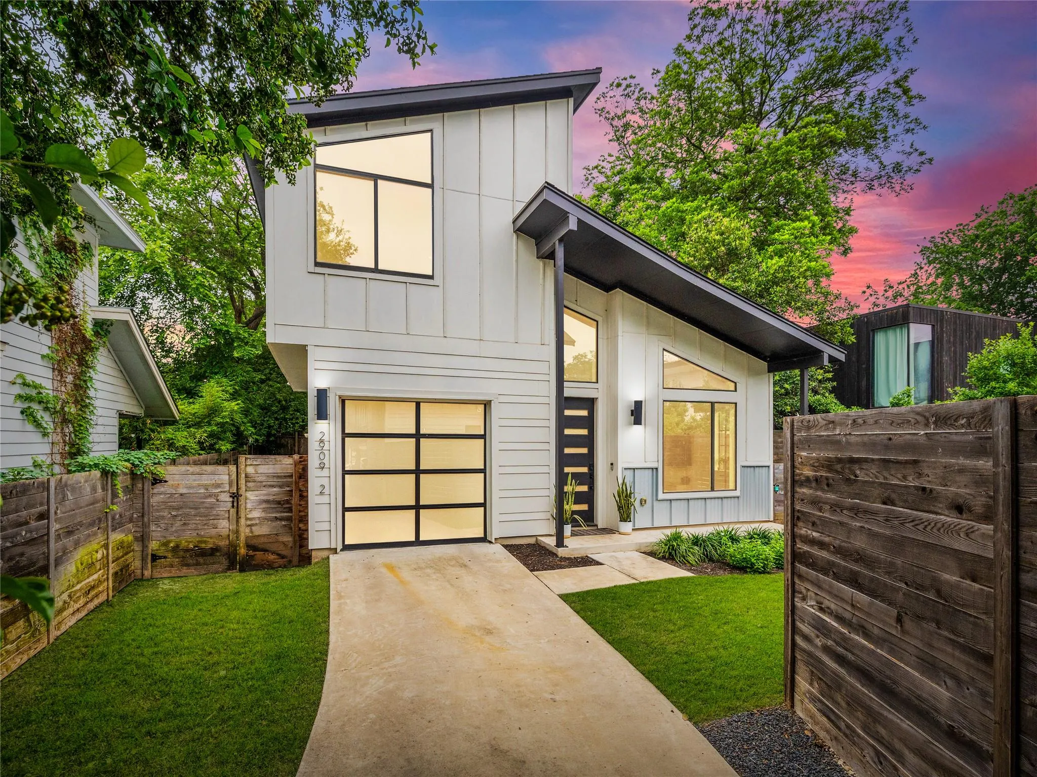 Photo of 2909 E 3RD ST #2, Austin, TX, 78702