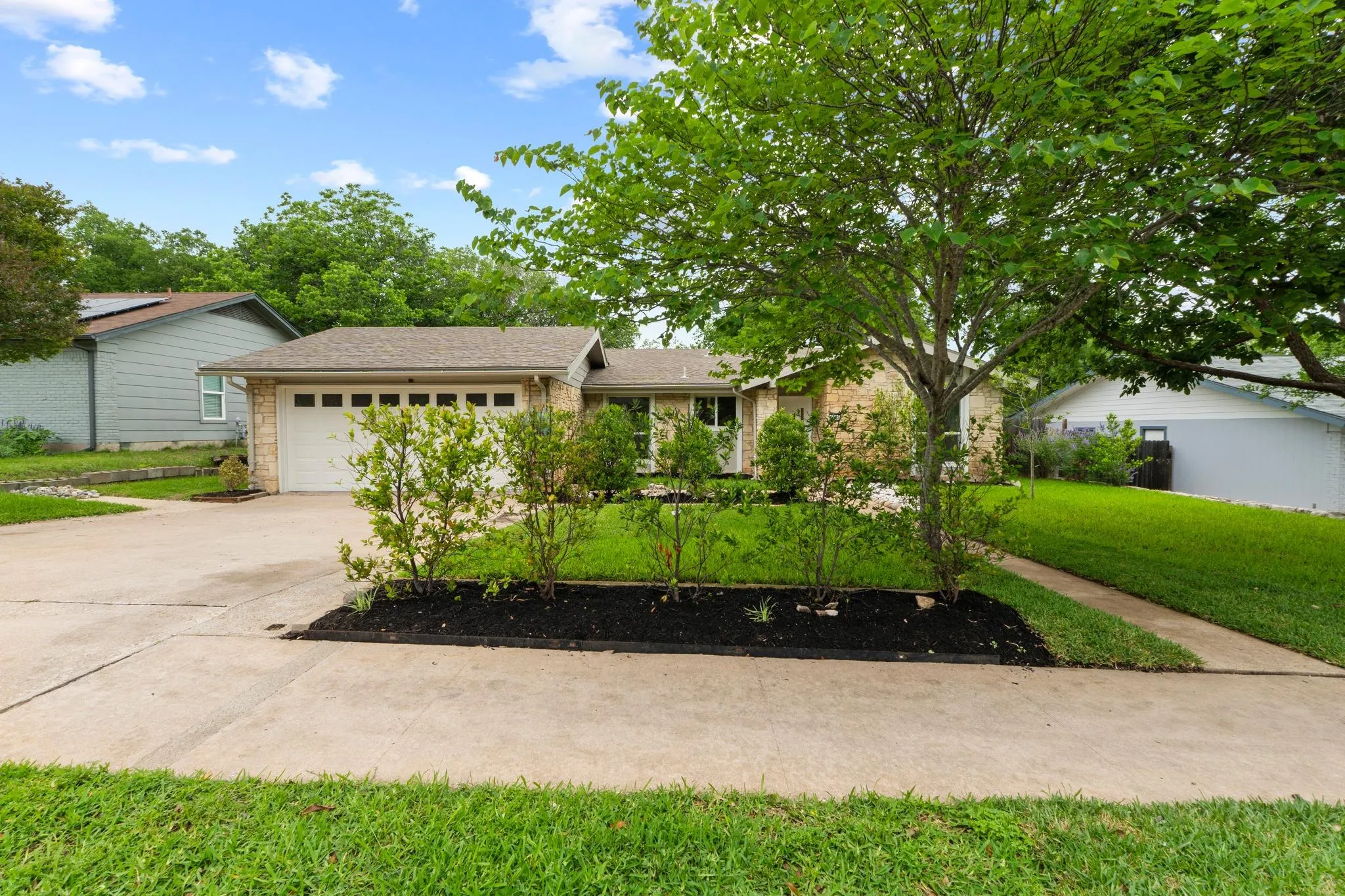 Photo 5 of 1608 SPRINGER LN