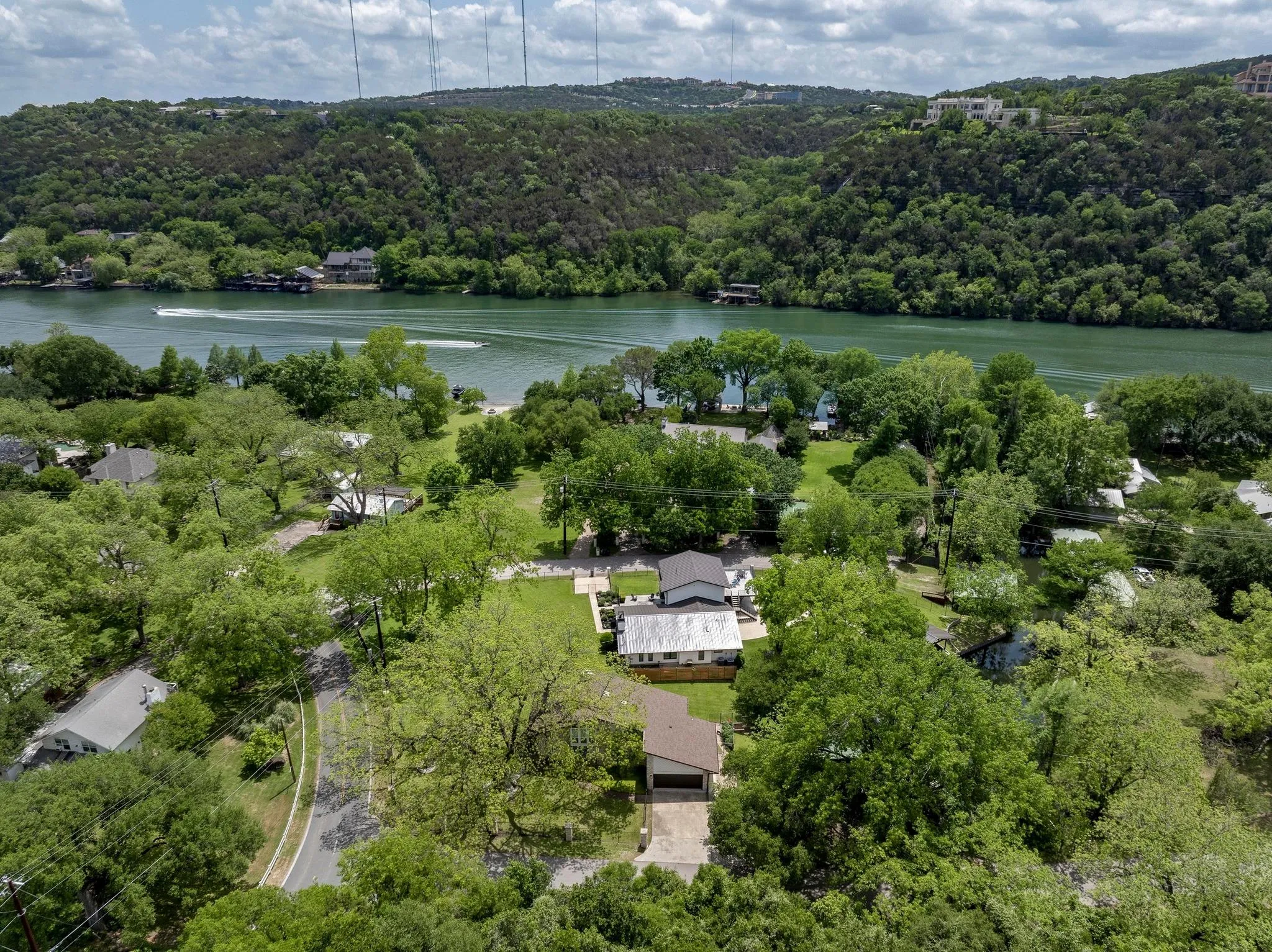 Photo of 2503 MANANA ST, Austin, 78730