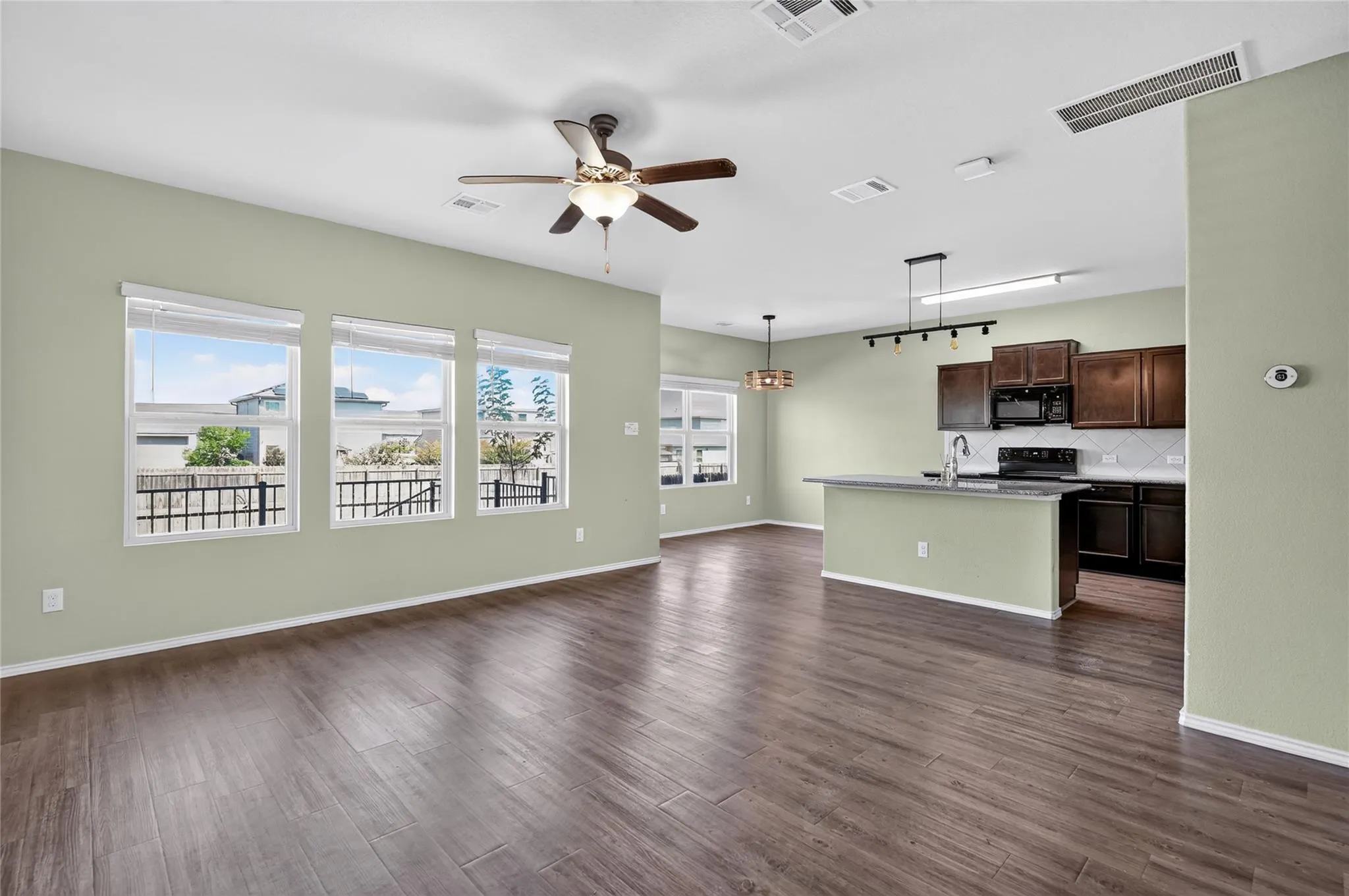 Photo 3 of 456 MAJOR LEE LN #17H