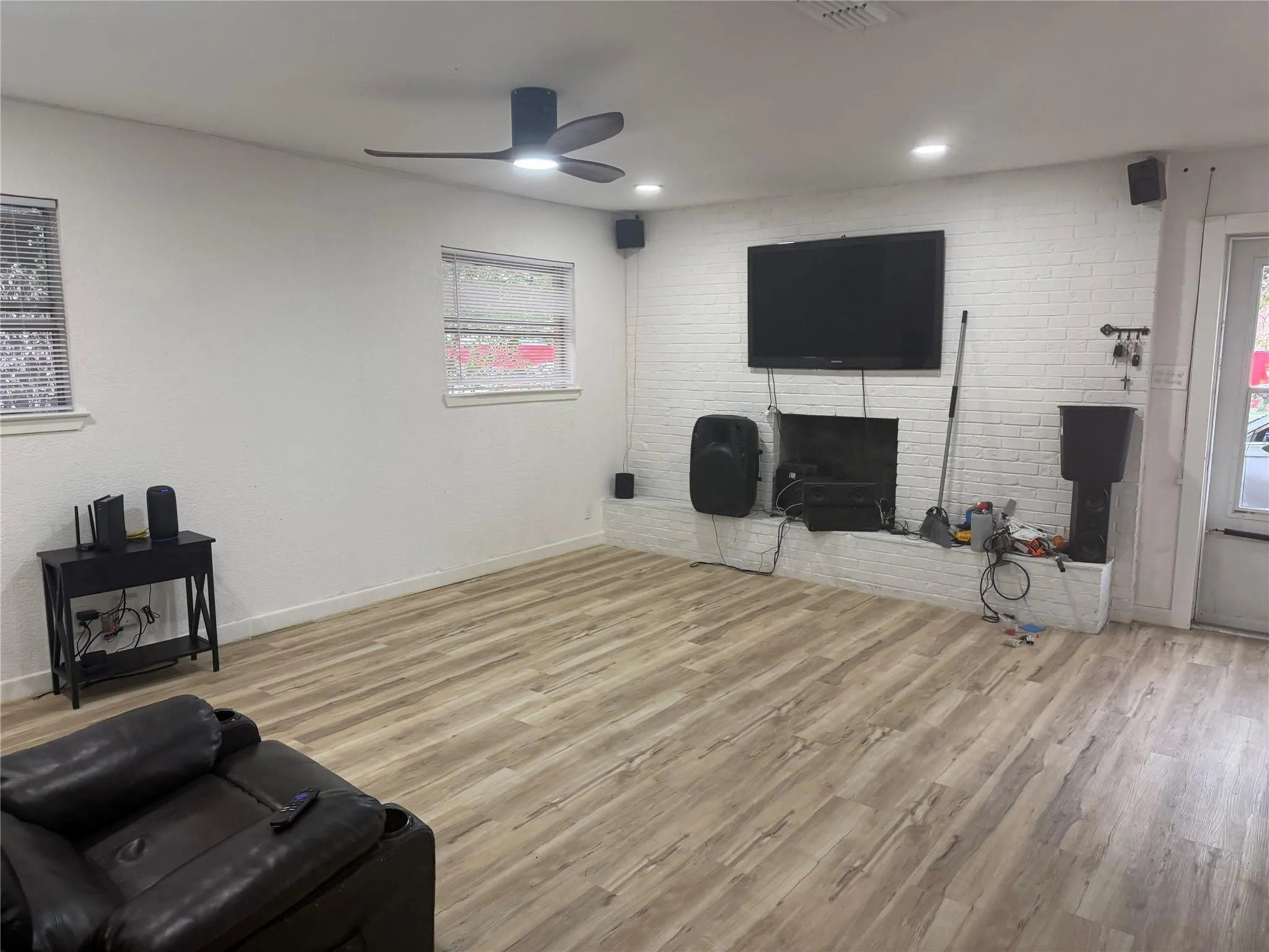 Photo 5 of 5600 PONCIANA DR
