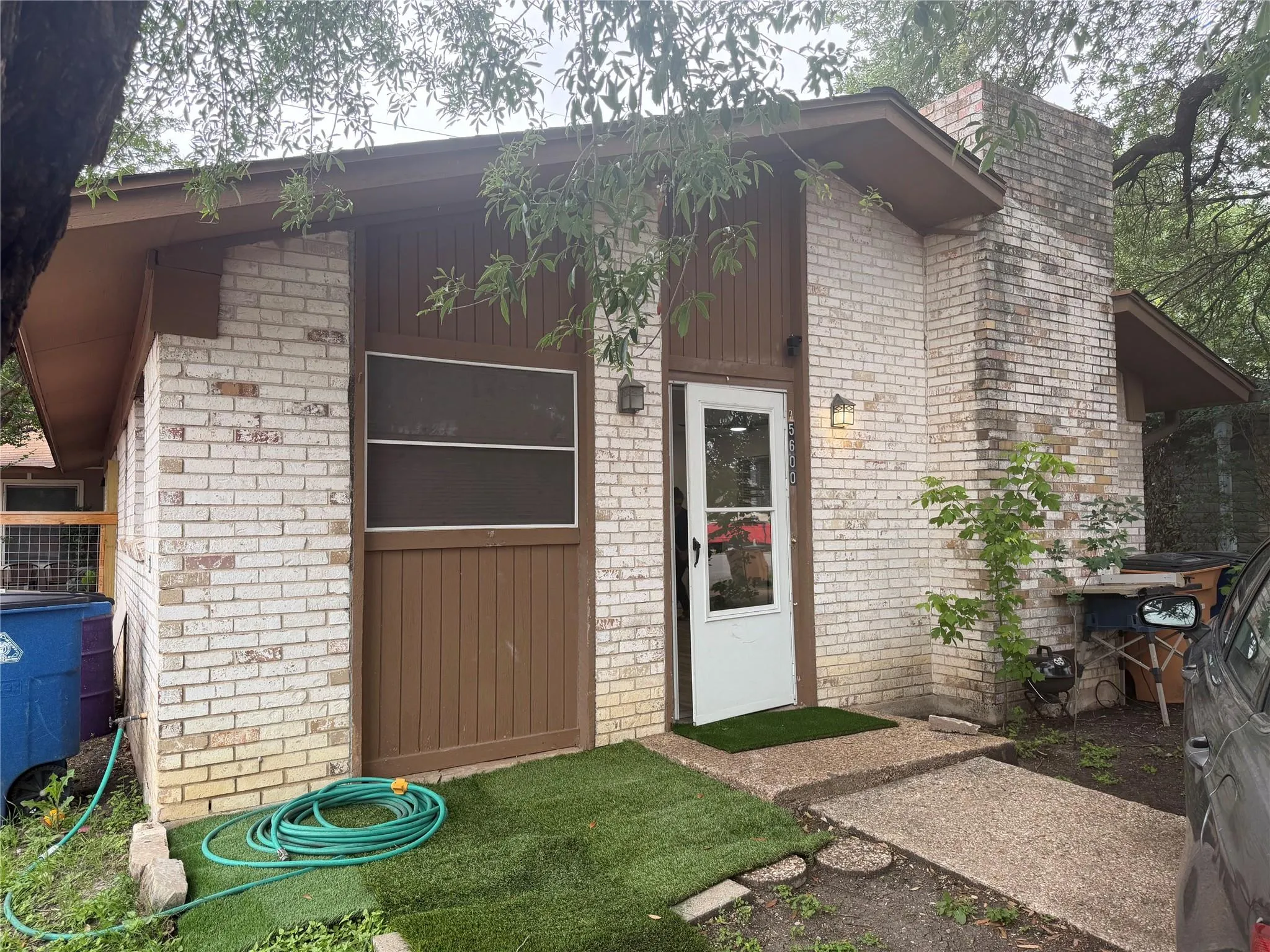 Photo of 5600 PONCIANA DR, Austin, TX, 78744