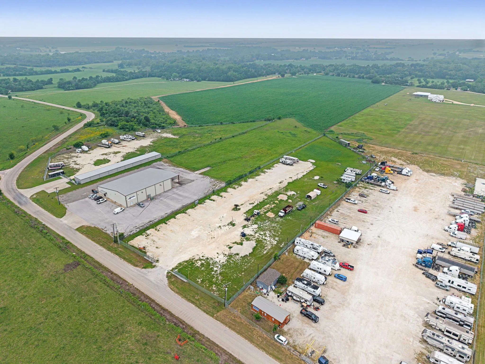 Photo 4 of 2733 COUNTY ROAD 374 RD