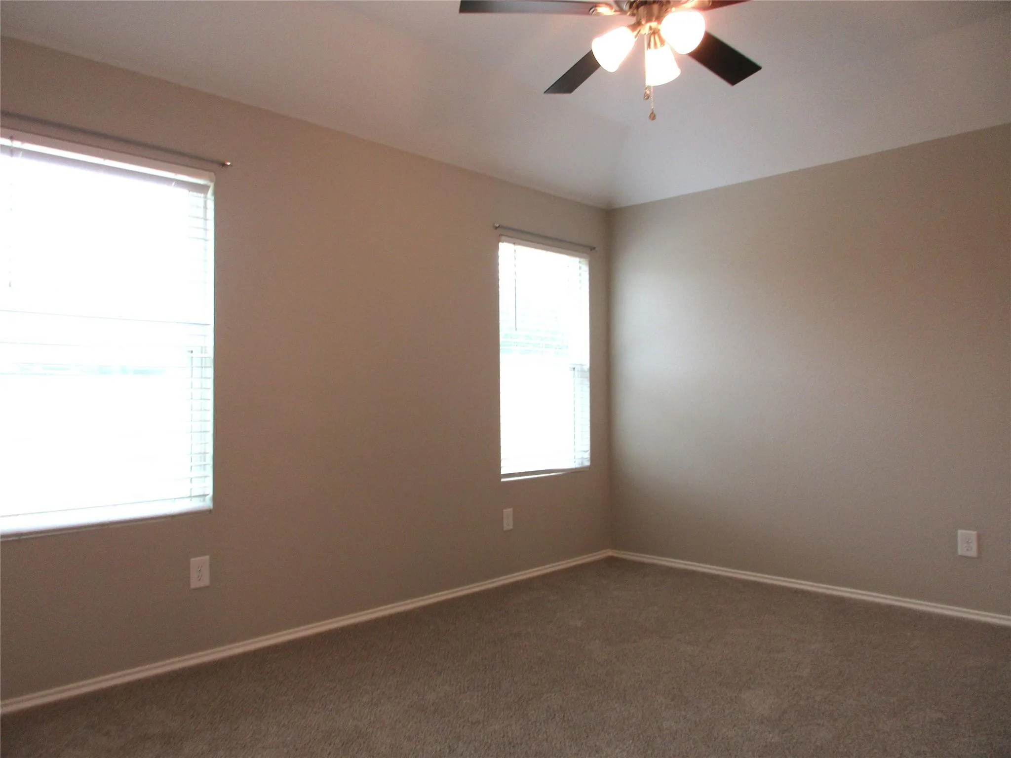 Photo 5 of 205 GRANARY DR