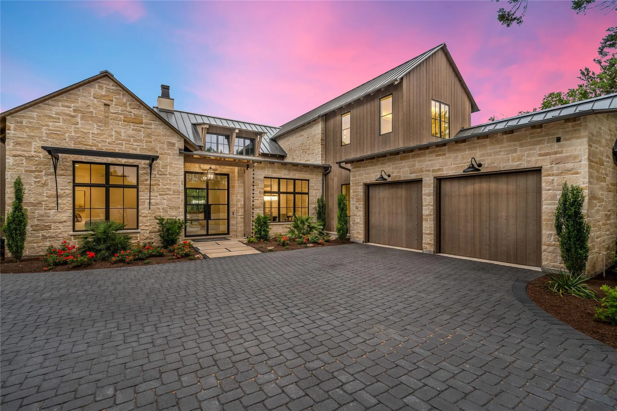Photo 2 of 4300 AMARRA DR #6