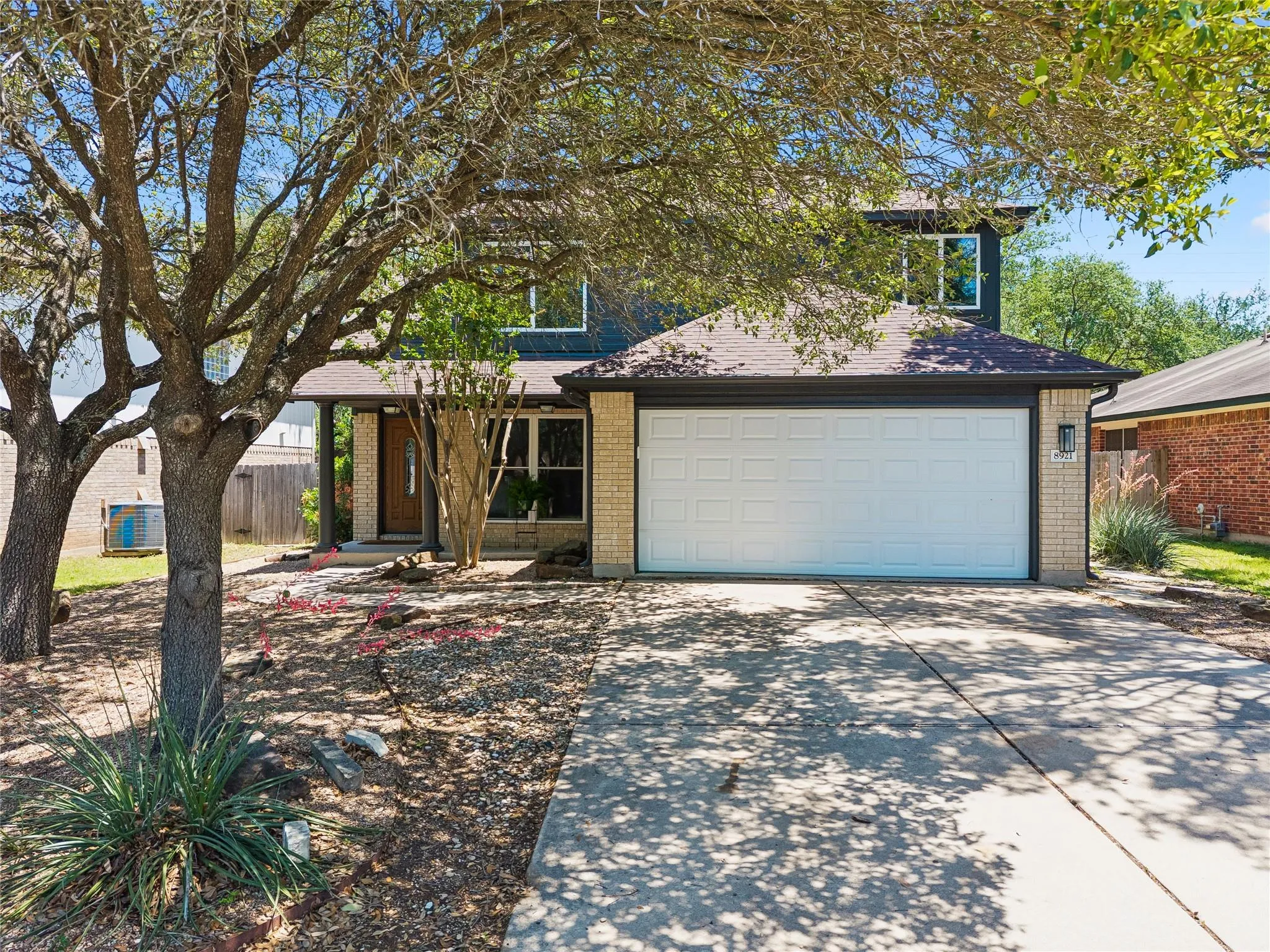 Photo 2 of 8921 CORRAN FERRY DR