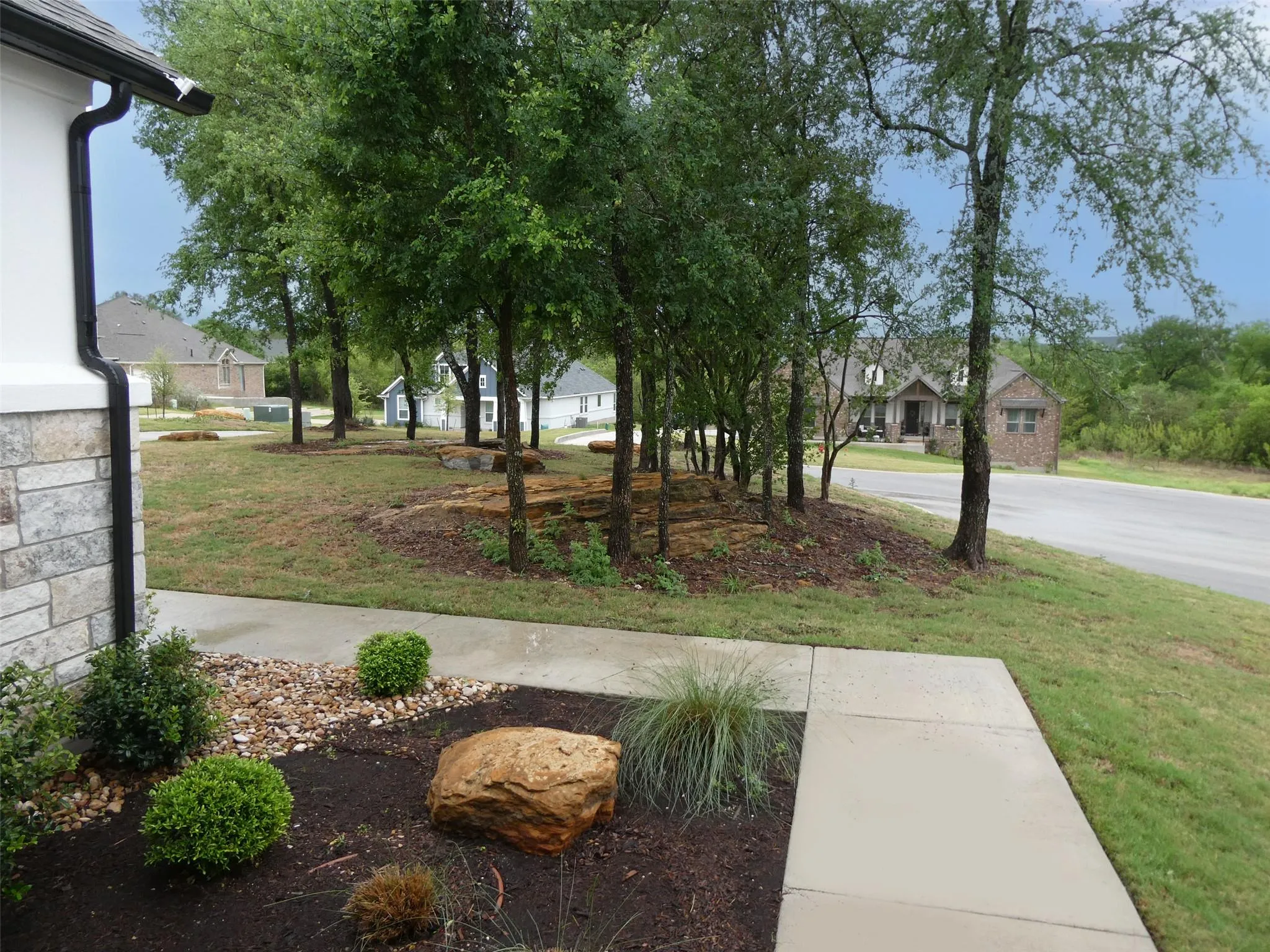 Photo 5 of 116 MERLIN CT