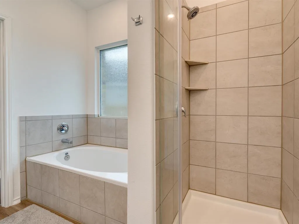 Photo 2 of 1208 SWEETSPIRE ST