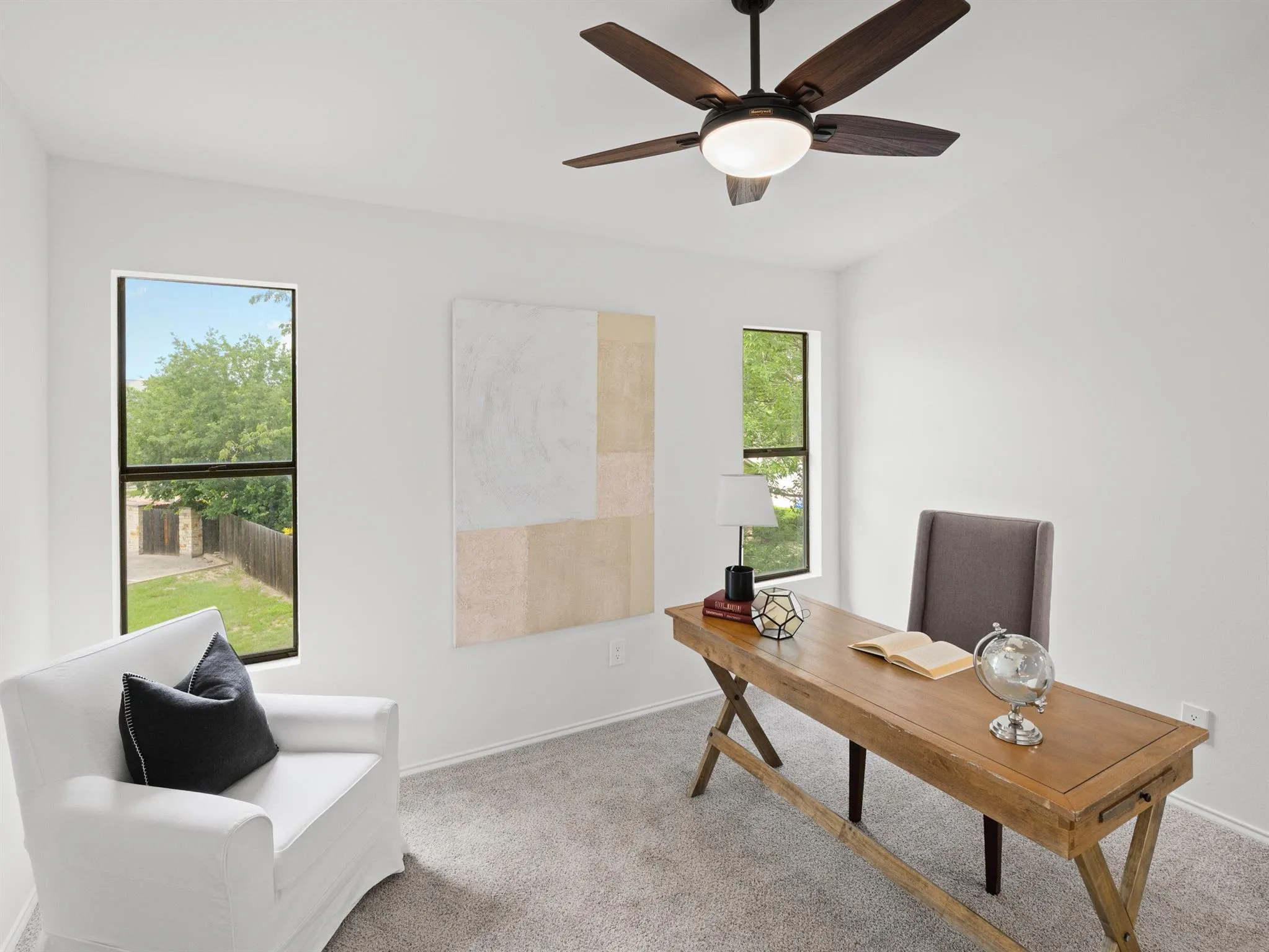 Photo 4 of 512 EBERHART LN #1003