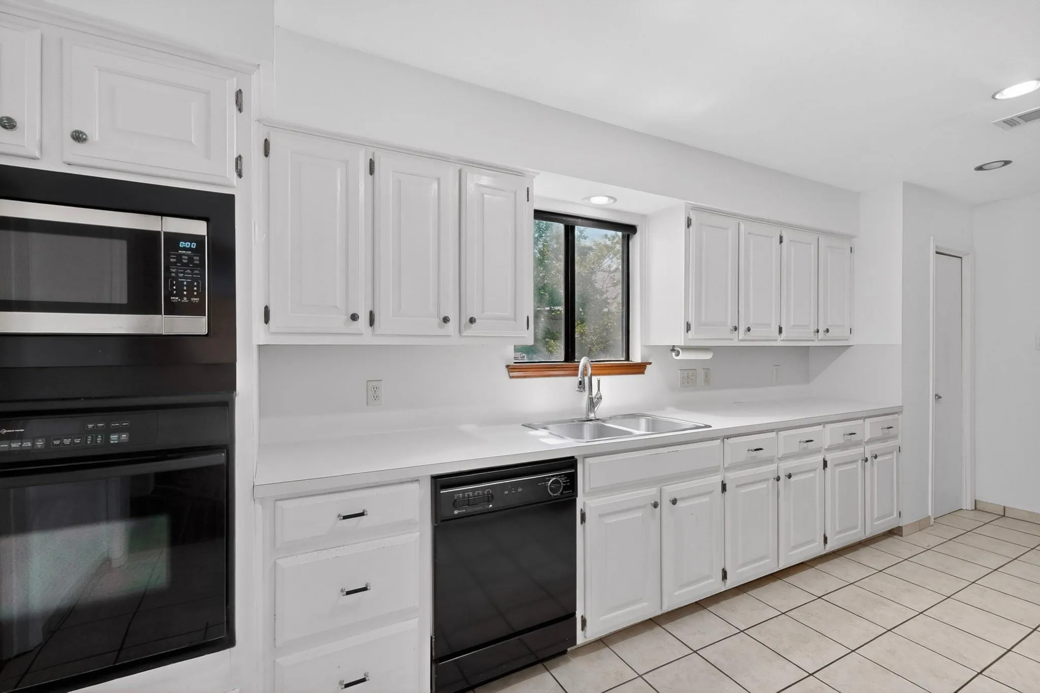 Photo 5 of 5107 MCKITTRICK CANYON DR