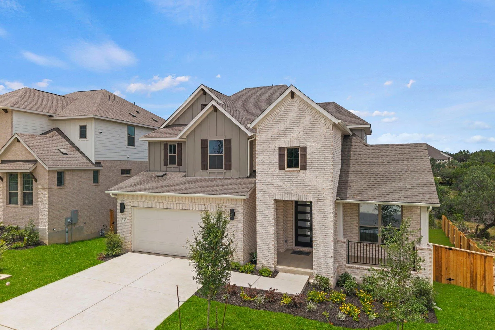 Photo 4 of 1329 WHITE DAISY LN
